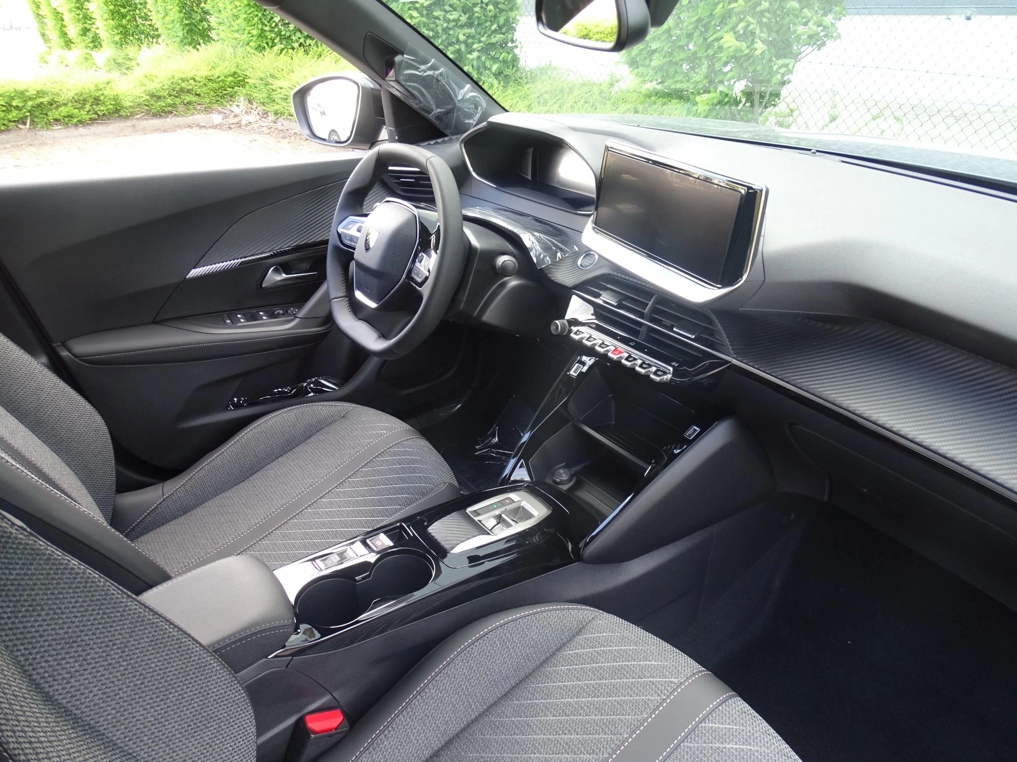 Peugeot-2008-image-11
