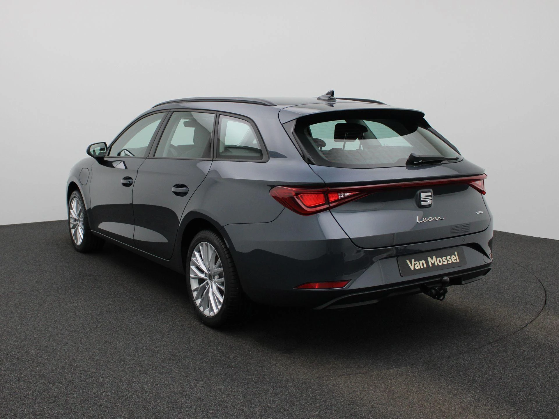 SEAT-Leon-image-1