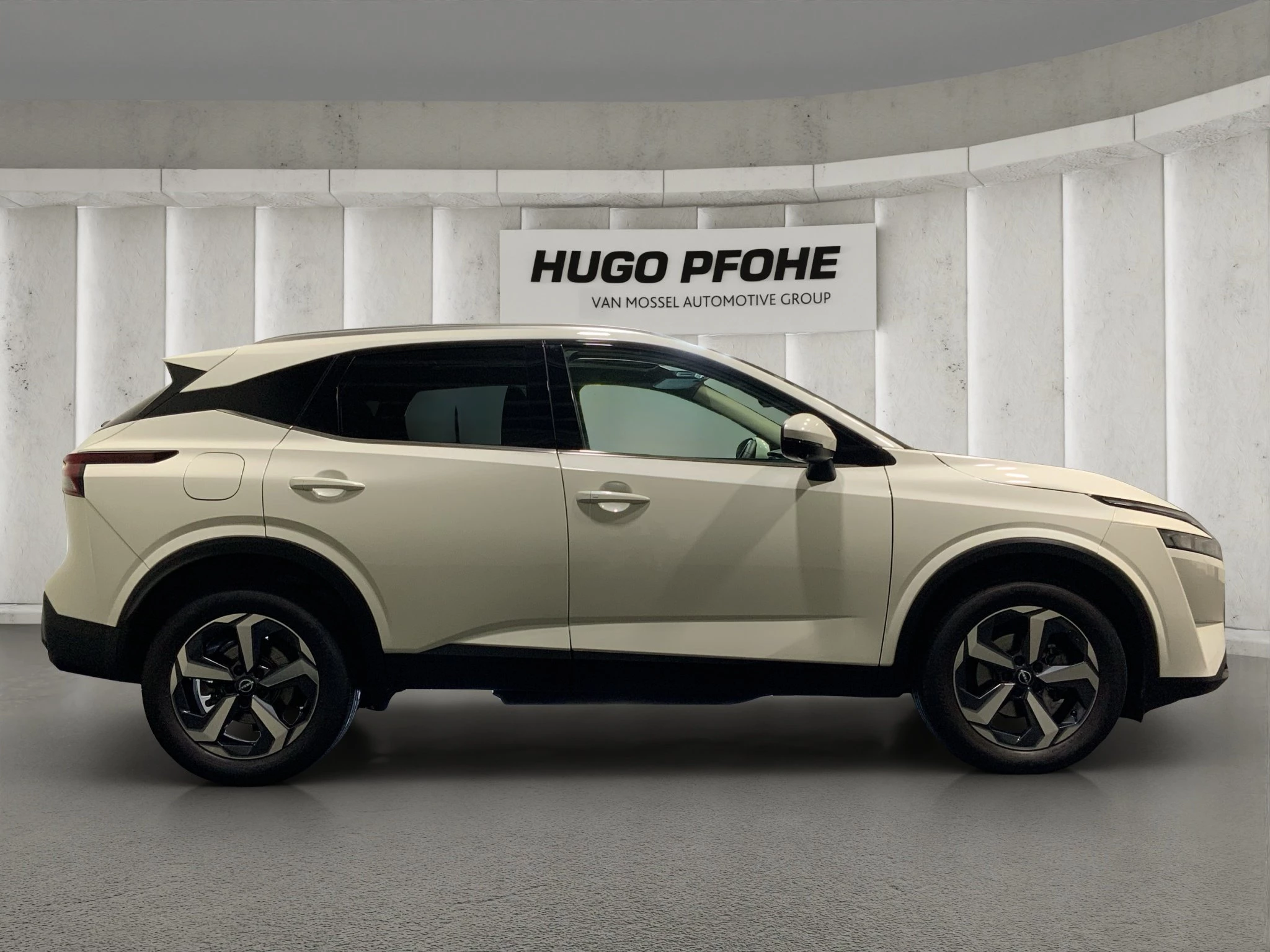Nissan-QASHQAI-image-5
