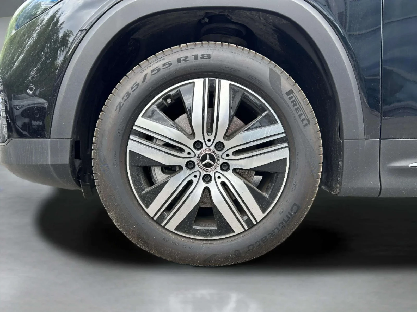 Mercedes-Benz-EQB-image-8