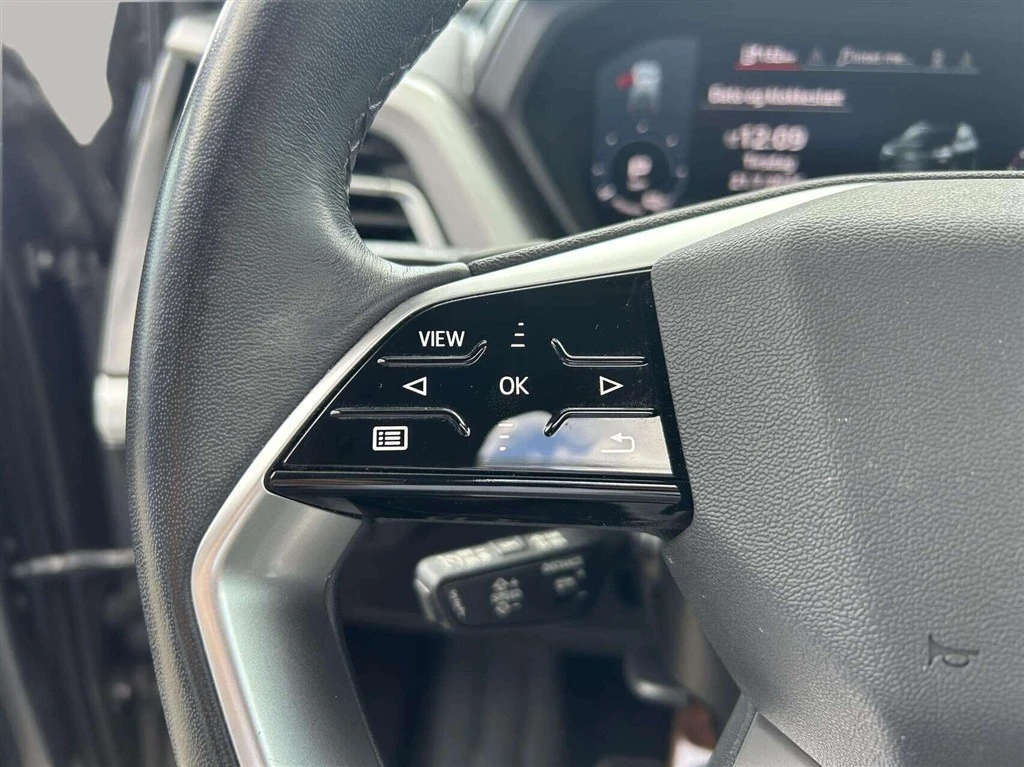 Audi-Q4 e-tron-image-13