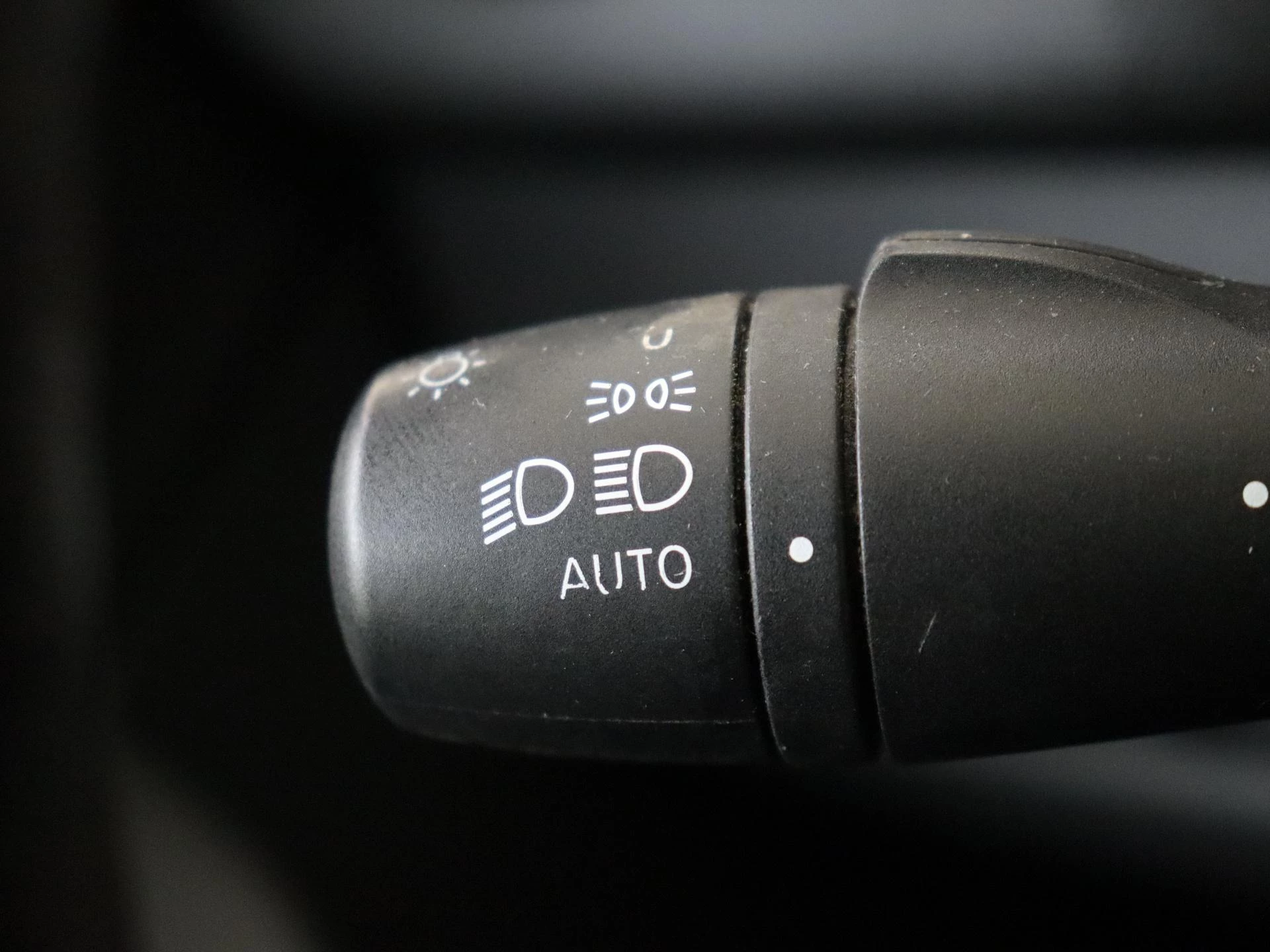 Renault-Clio-image-22