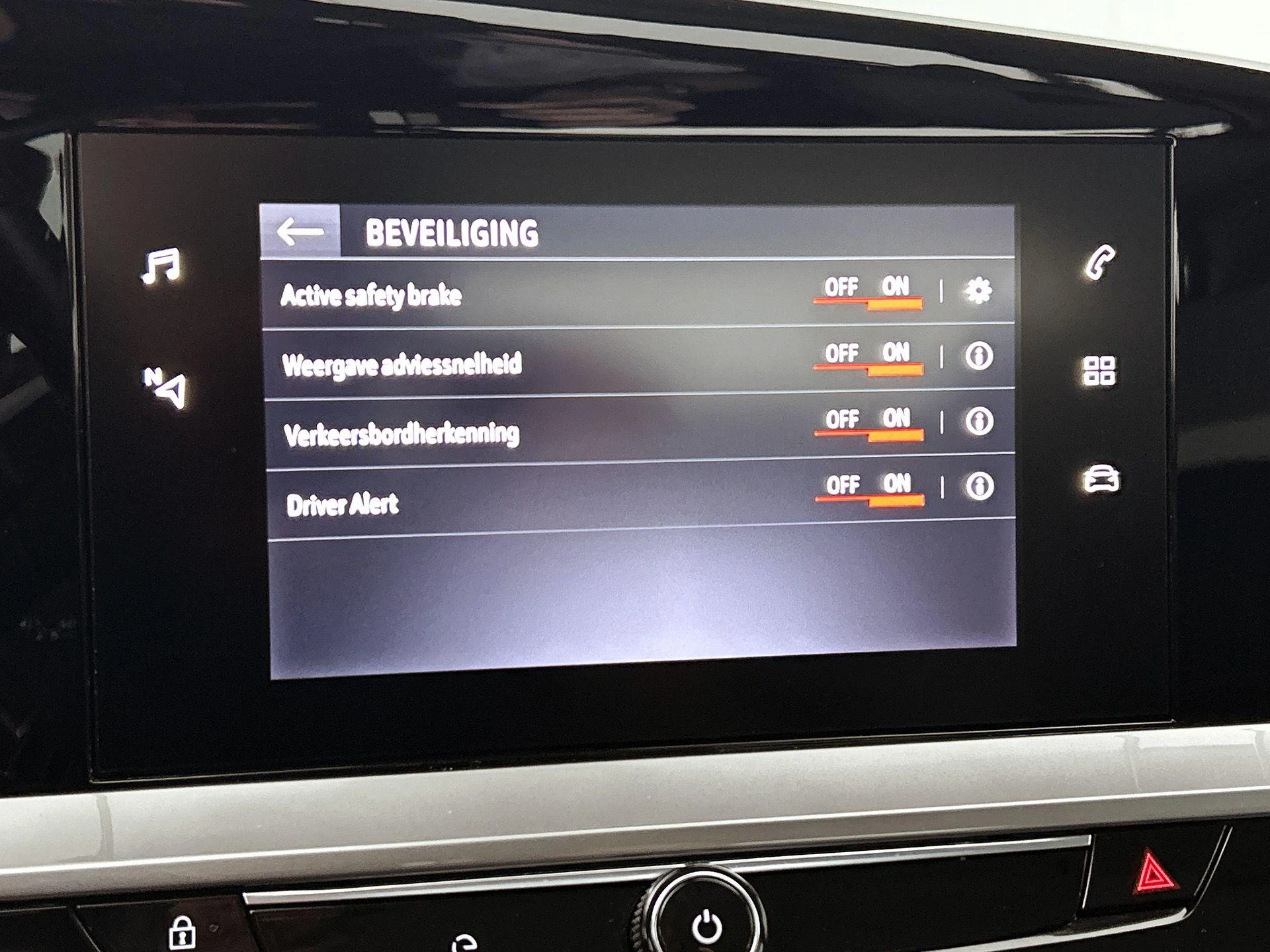 Opel Mokka-e Elegance 50-kWh 11kw bl.