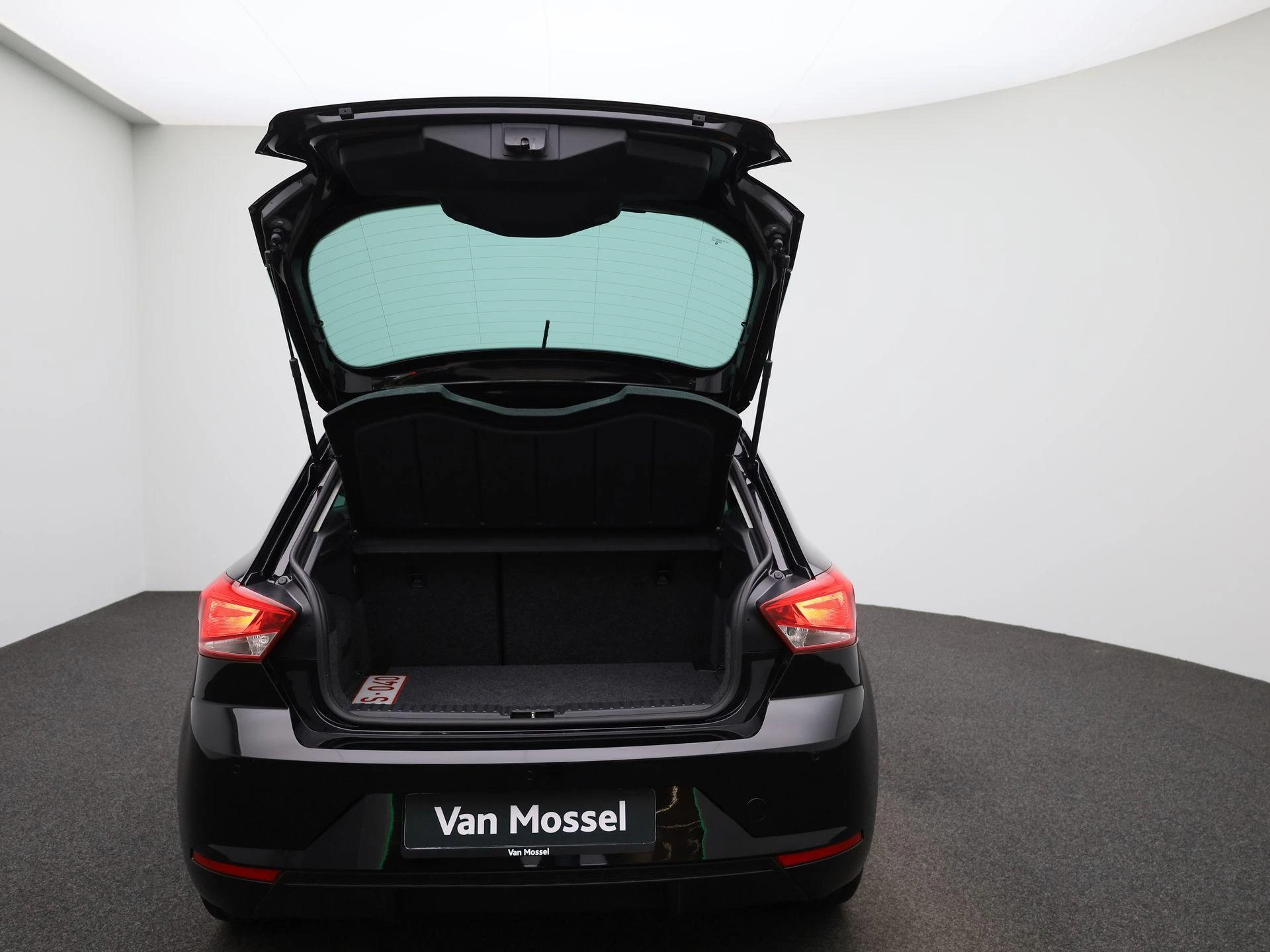 SEAT-Ibiza-image-10