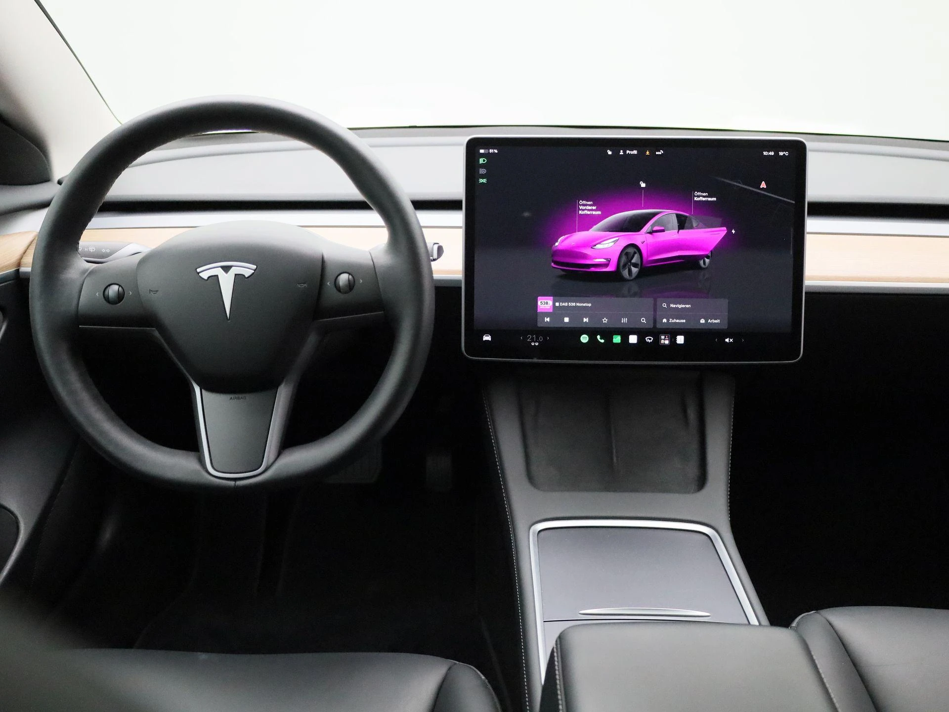 Tesla-Model 3-image-6