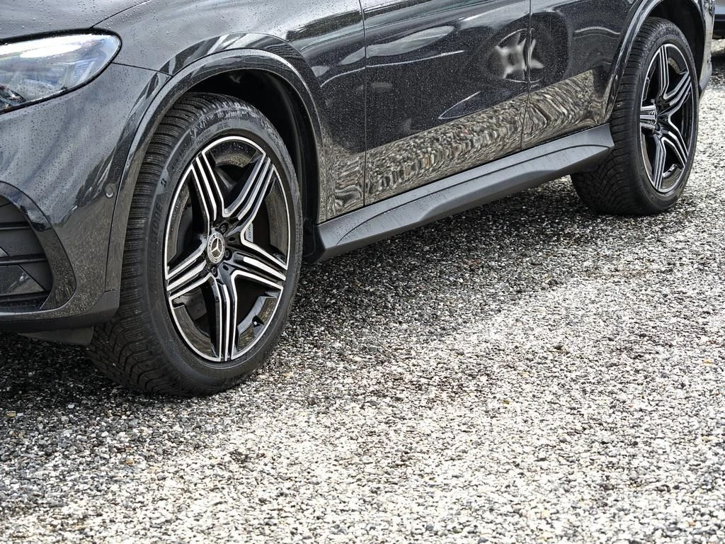 Mercedes-Benz-GLC 220 d-image-5