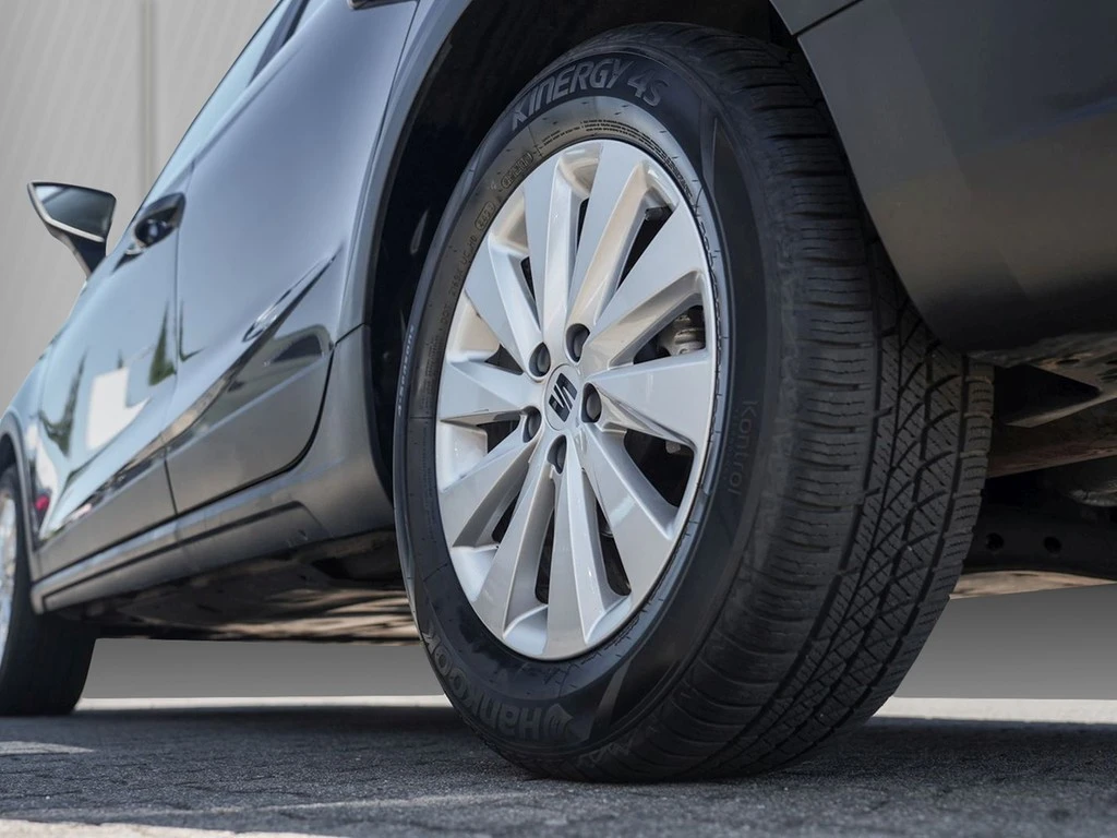 SEAT-Arona-image-4