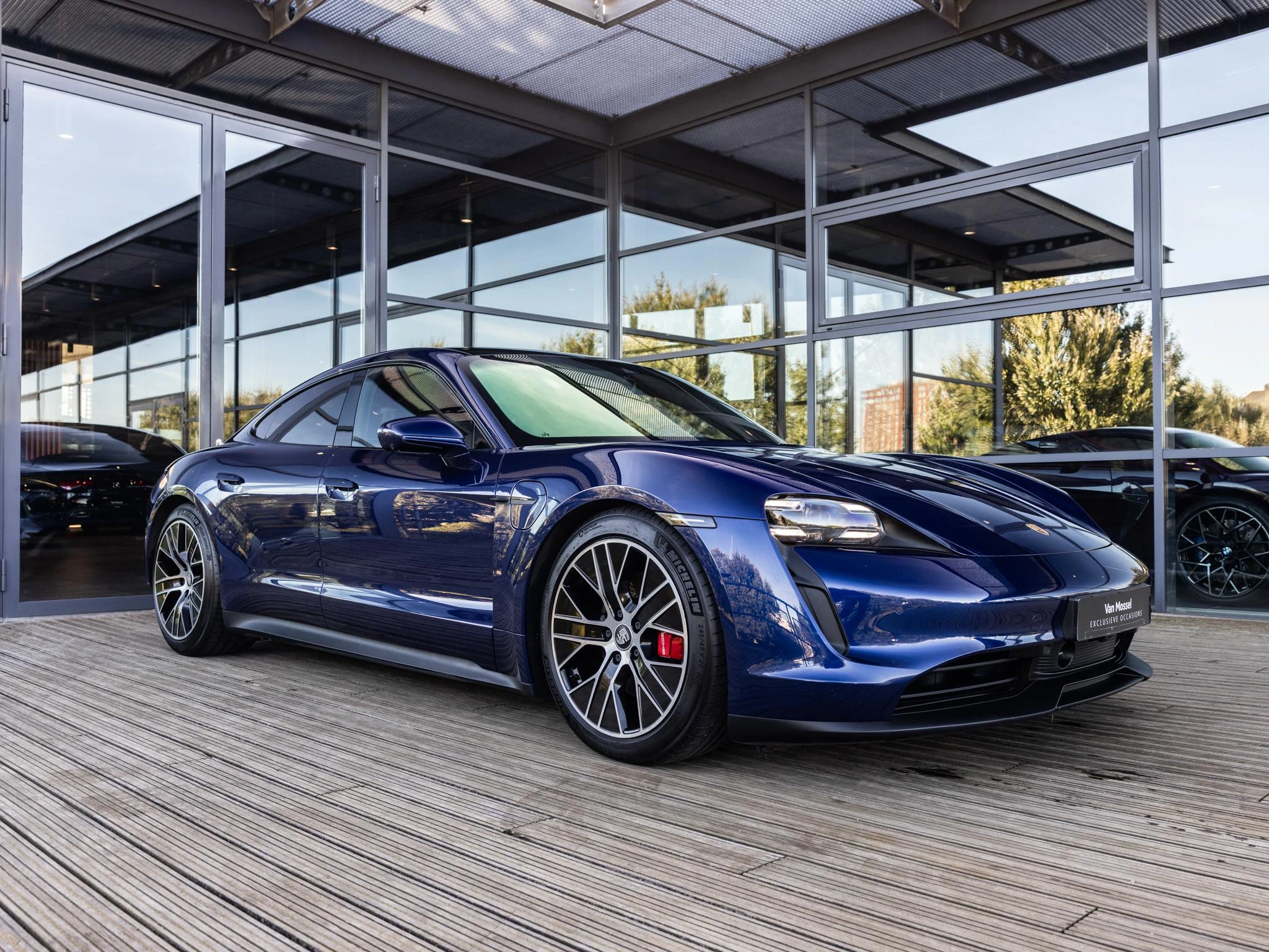 Porsche-Taycan-image-1