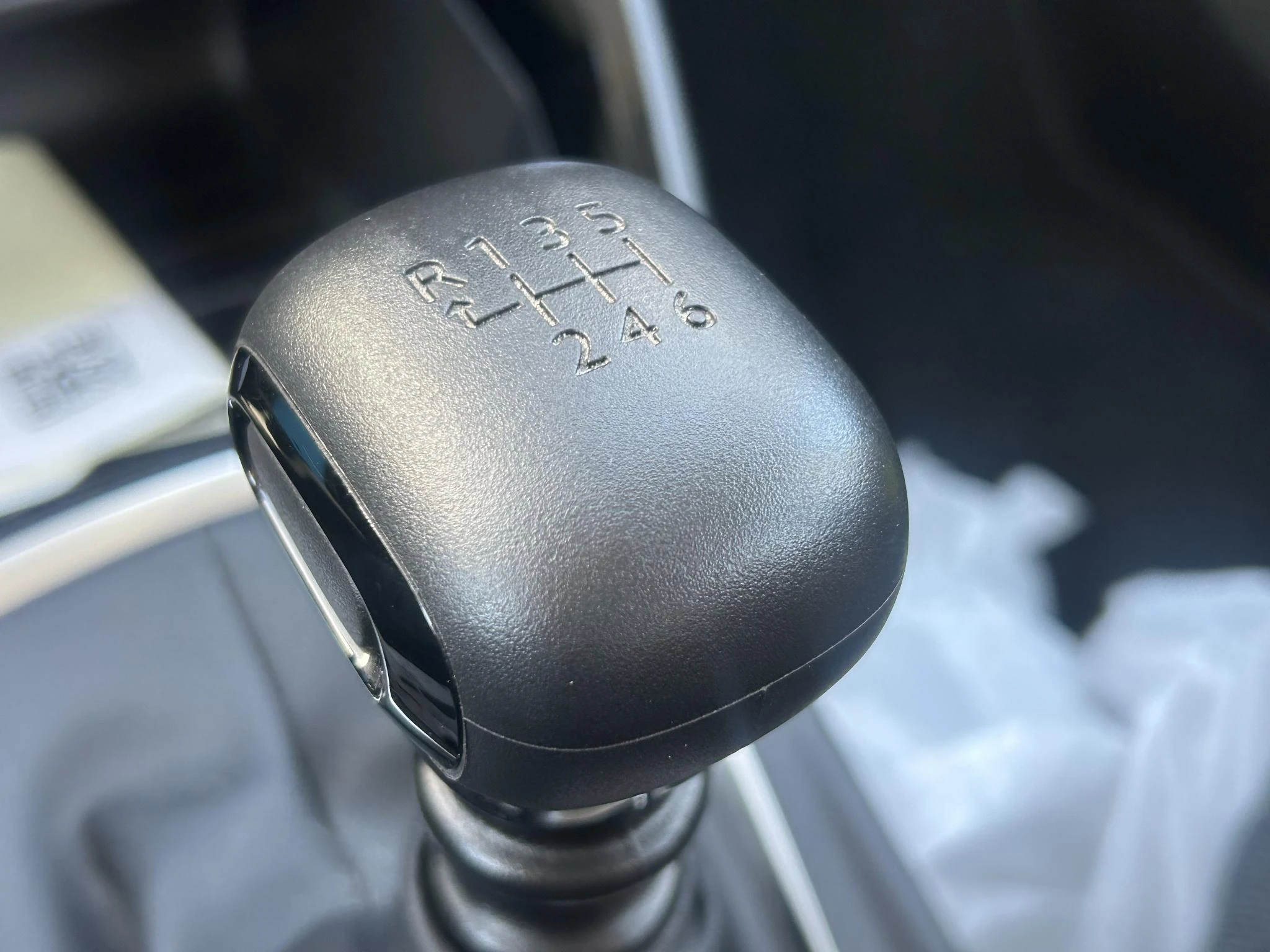 Peugeot-2008-image-19