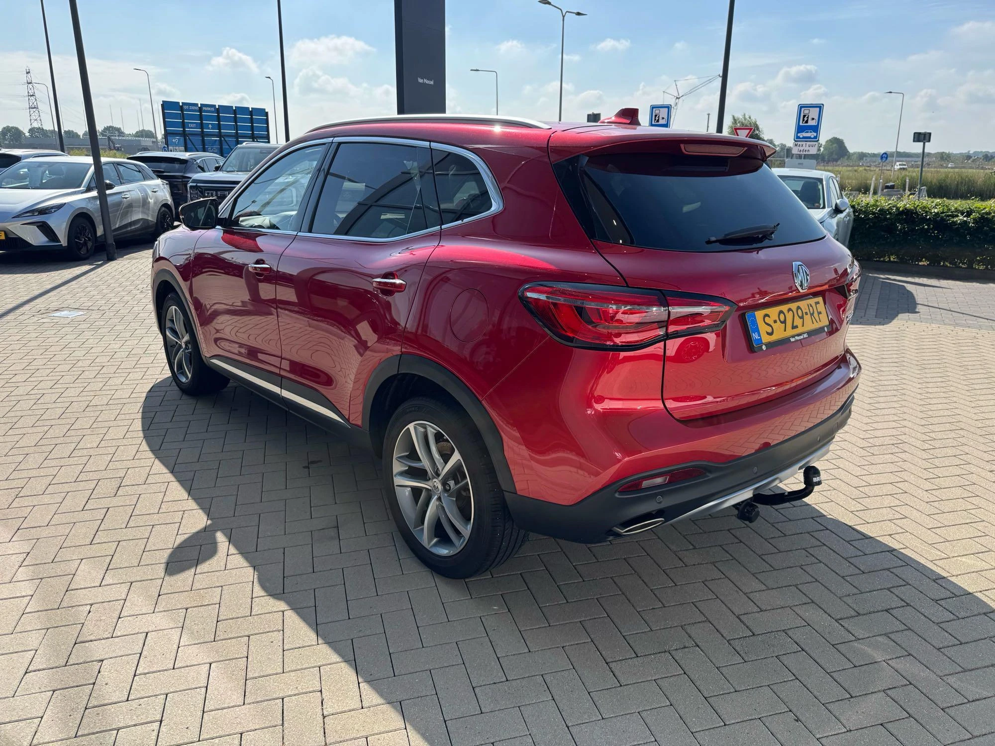 MG EHS 1.5 TGDI Luxury