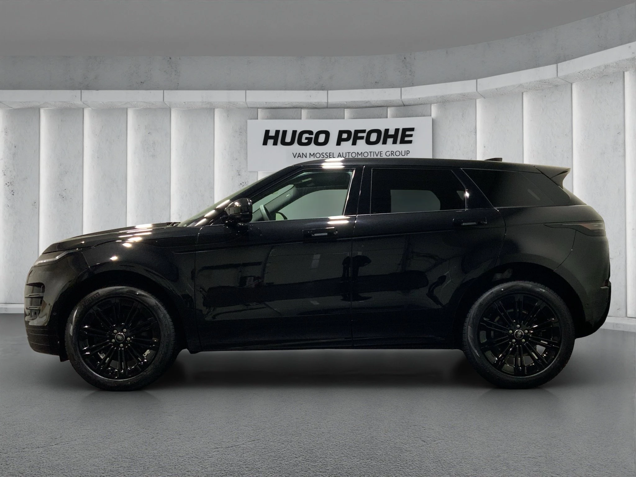 Land Rover-Range Rover Evoque-image-1