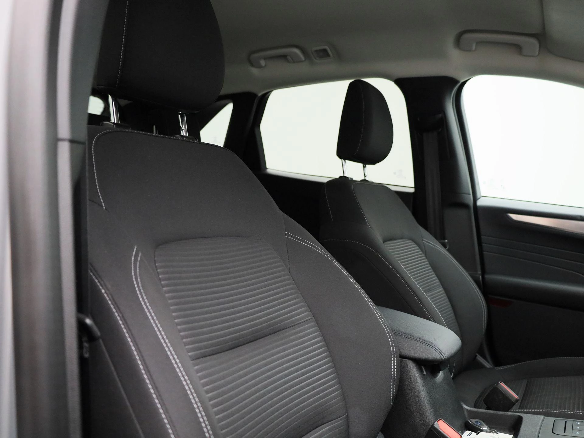 Ford Kuga 2.5i PHEV Aut. 165kW Titanium