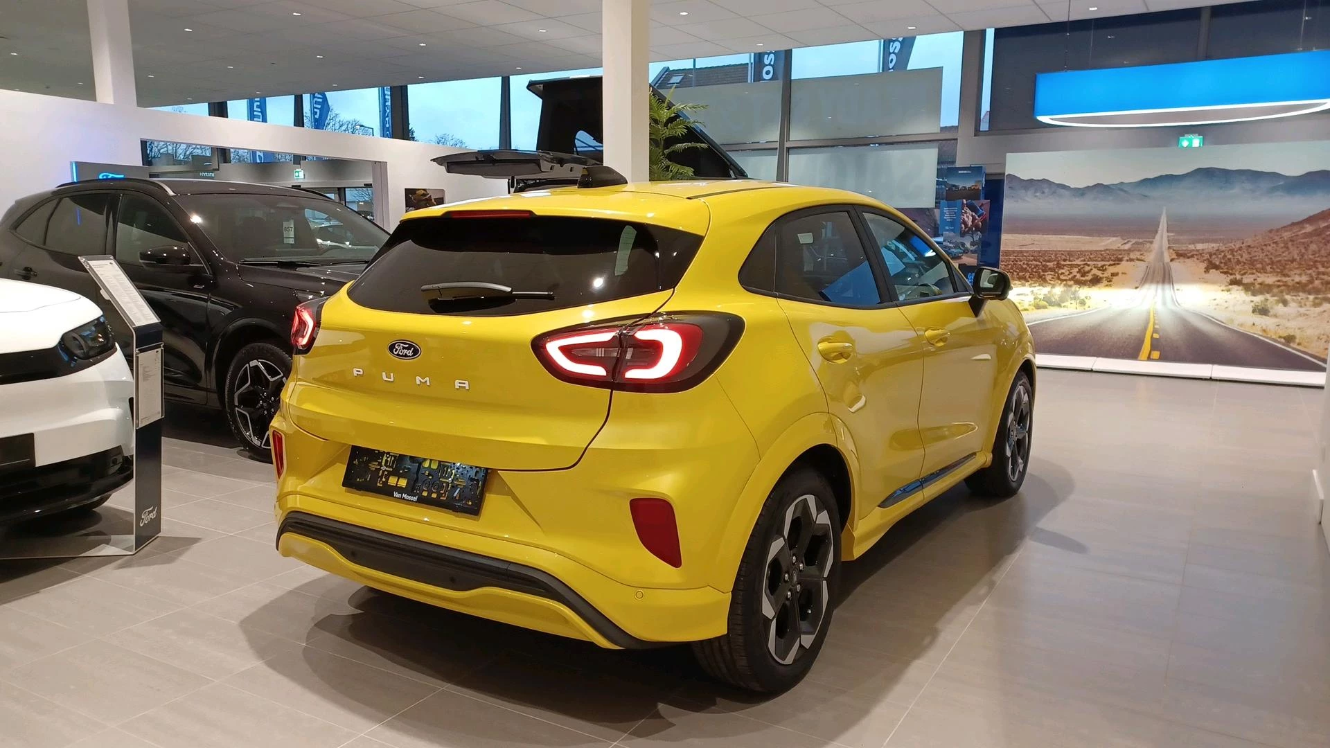 Ford Puma Gen-E 43kWh Premium|360°|Winterpack|Range 376km