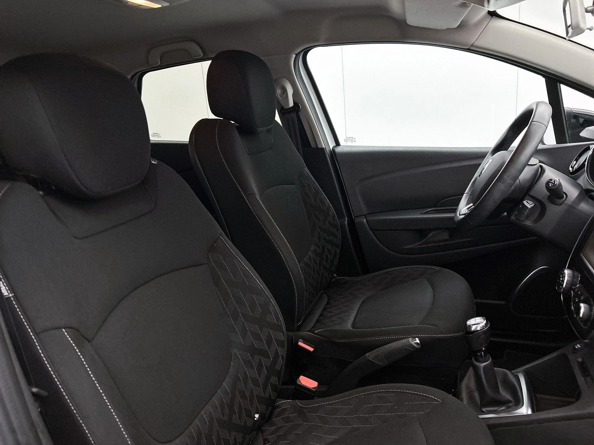 Renault-Captur-image-31