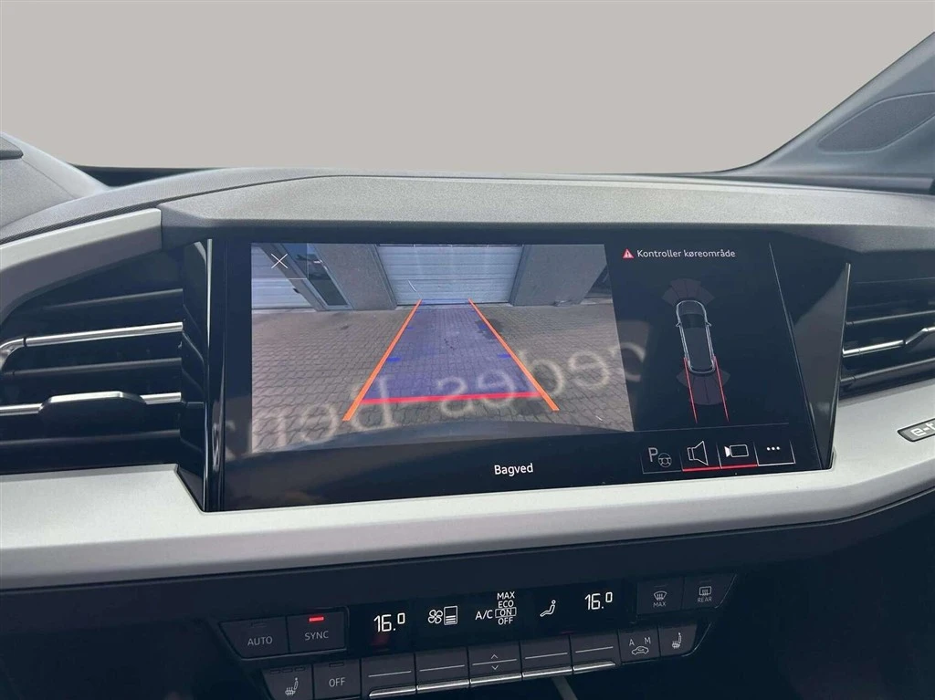 Audi-Q4 e-tron-image-17