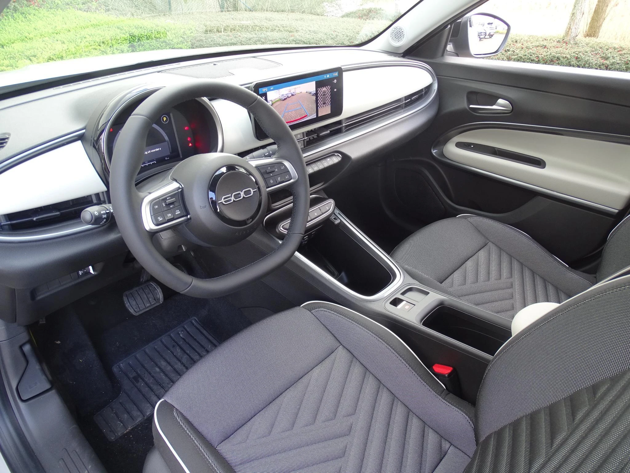 Fiat-600-image-11