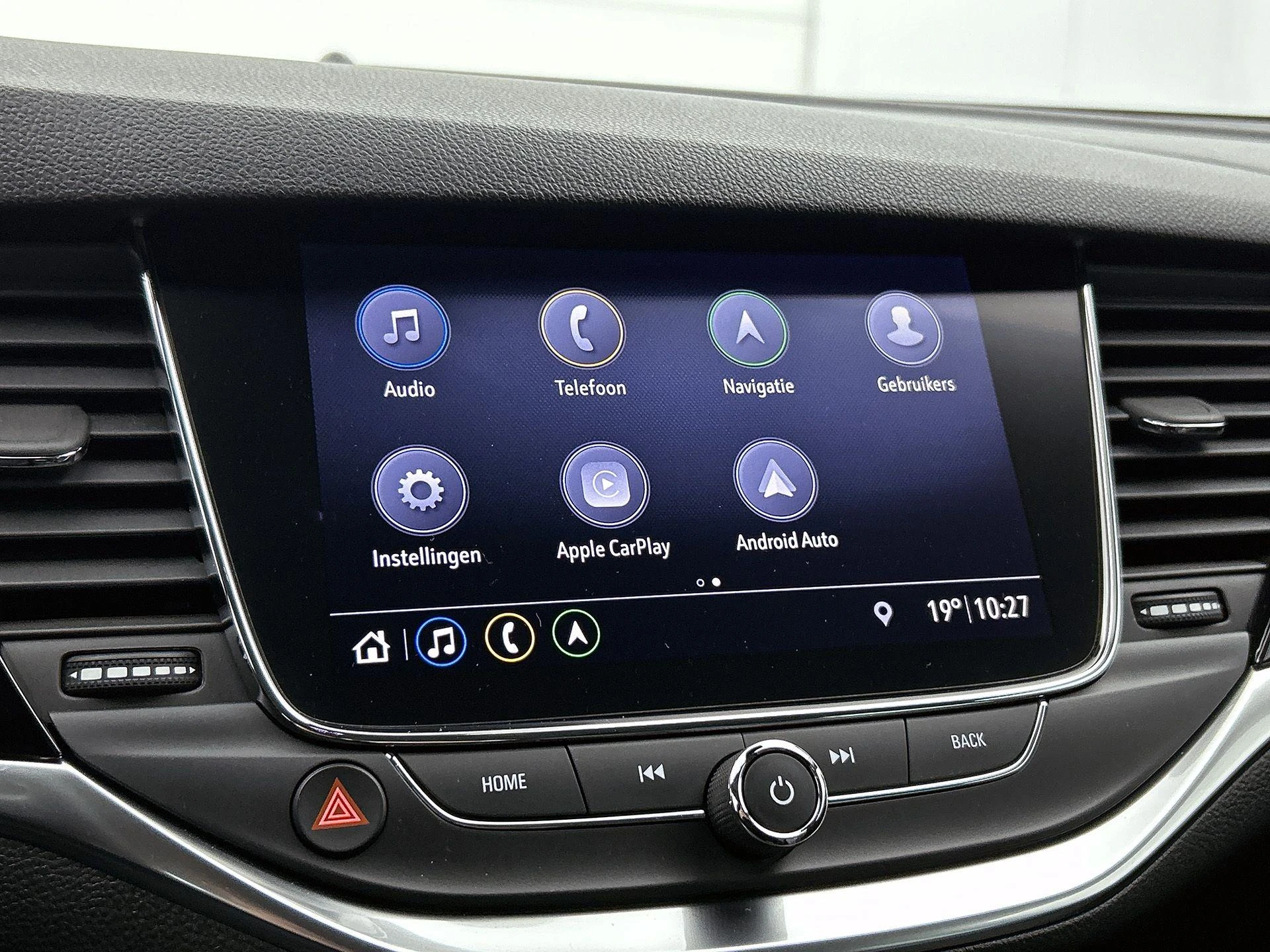 Opel-Astra-image-25