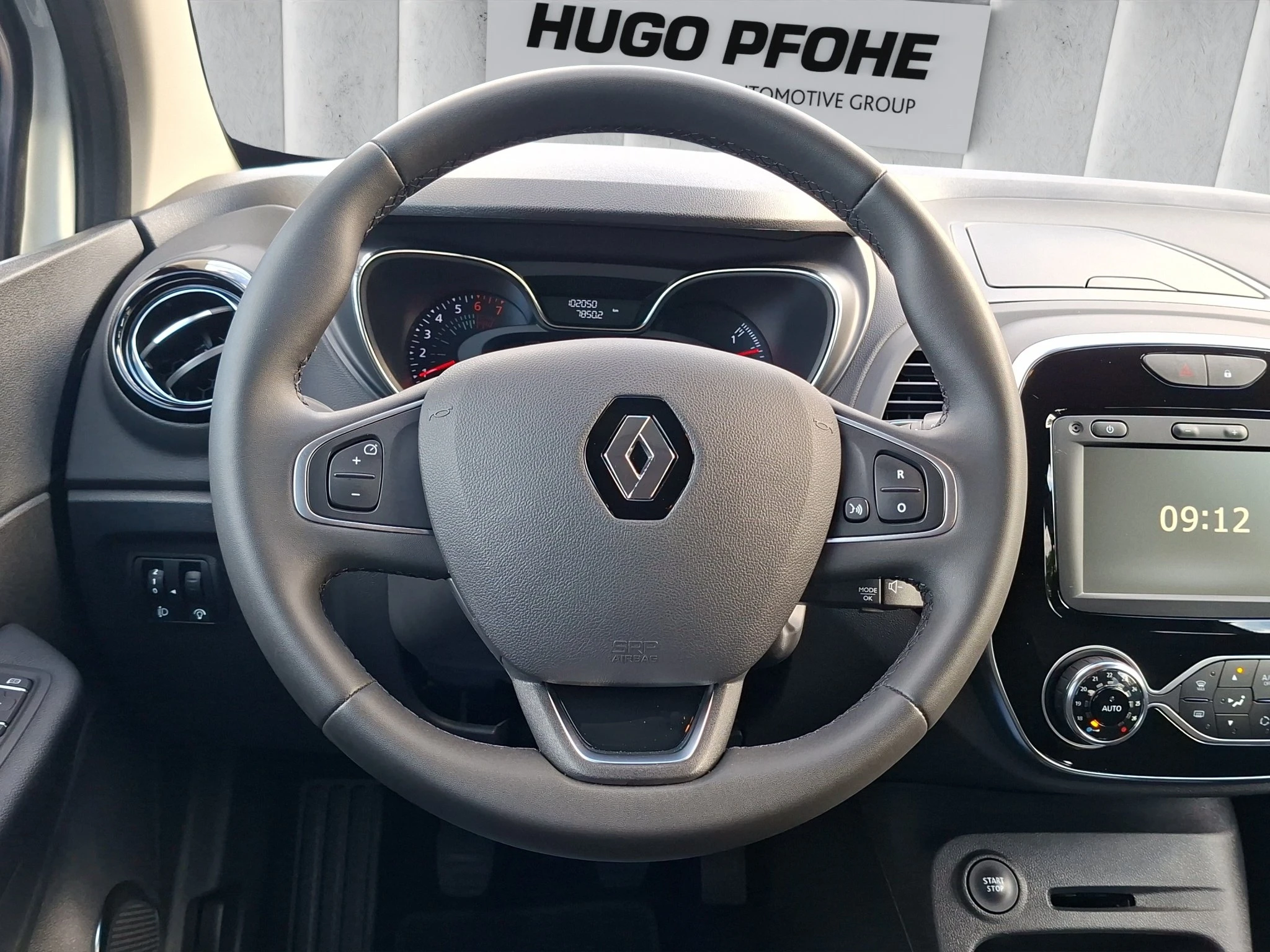 Renault-Captur-image-12