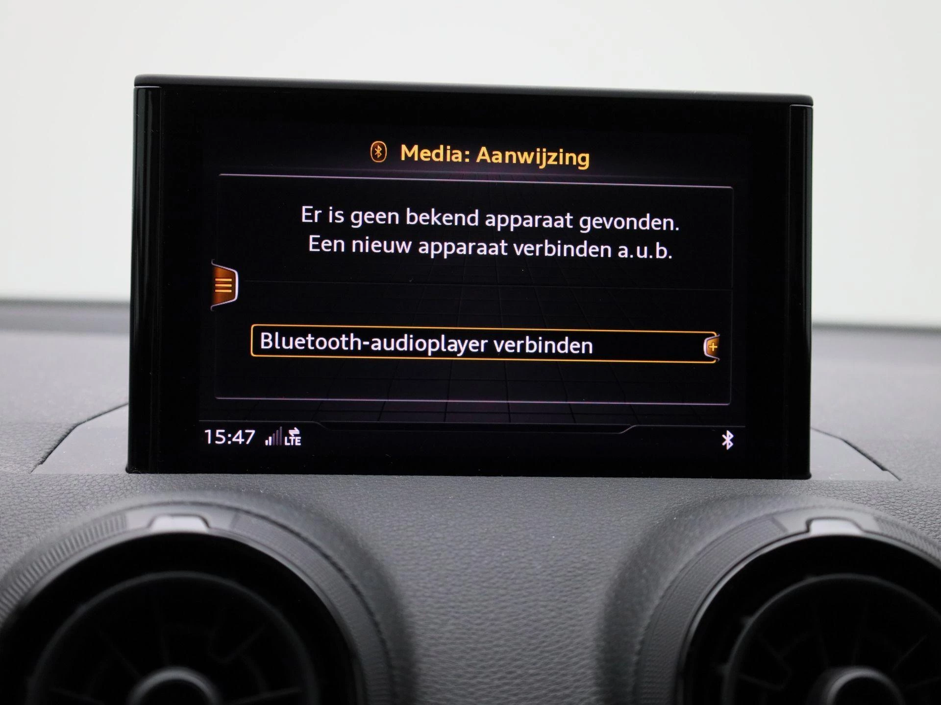 Audi-Q2-image-23