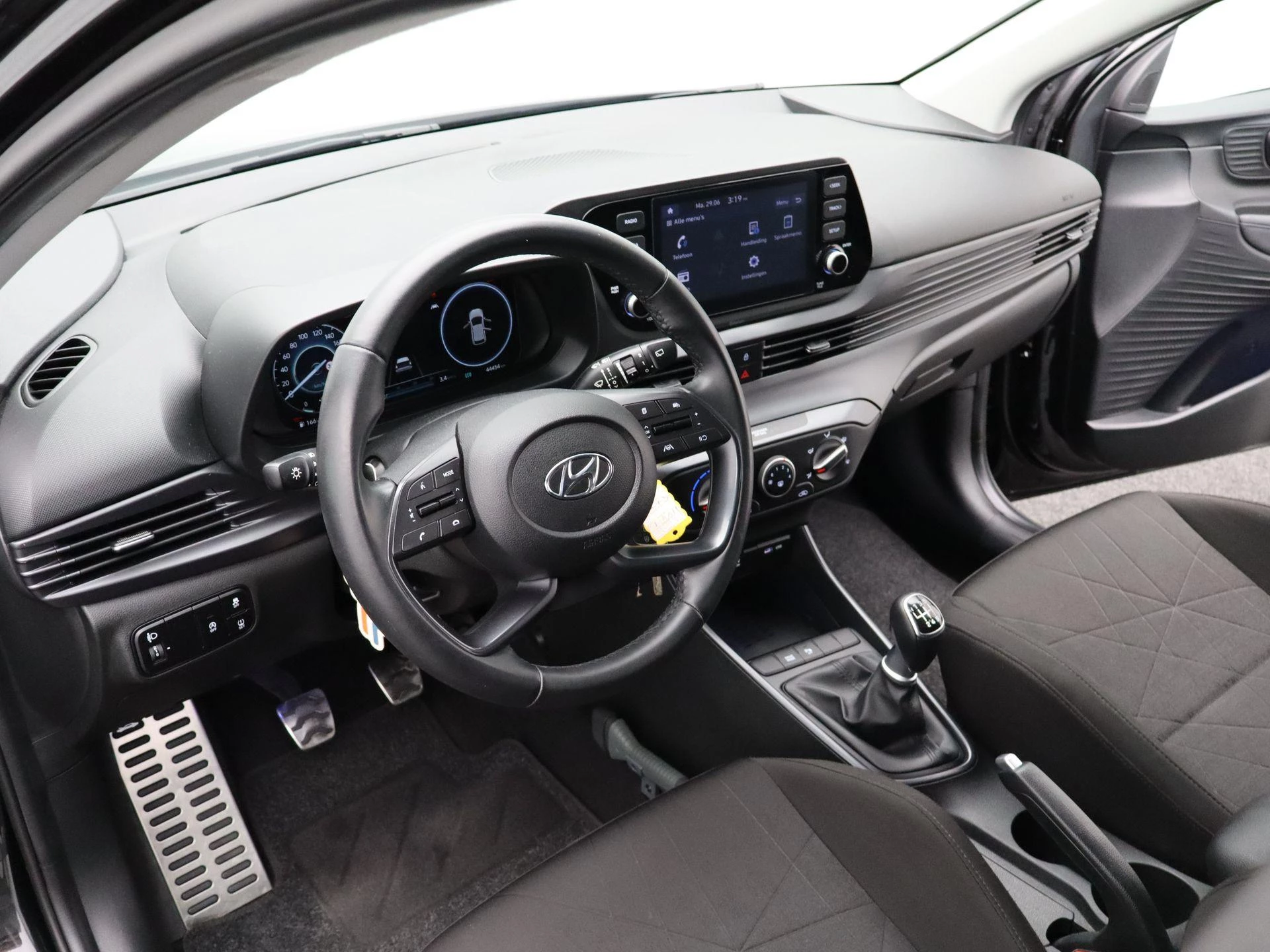 Hyundai-Bayon-image-25
