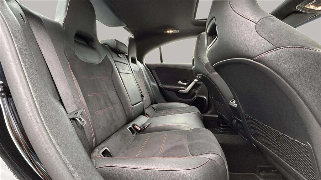 Mercedes-Benz-CLA-image-27