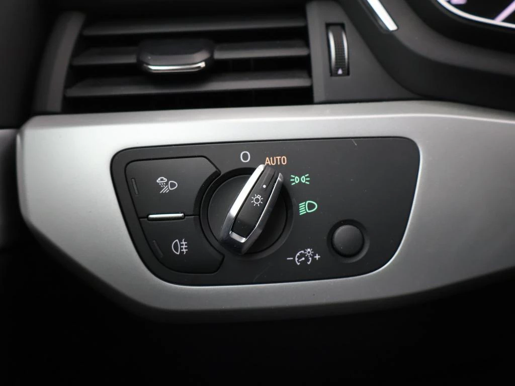 Audi A5 Sportback CNG Audi A5 Sportback Business Edition 2.0TFSI CNG 170PK *AUTOMAAT*ALCANTARA*TREKHAAK*CAMERA*PDC*CRUISE*...*