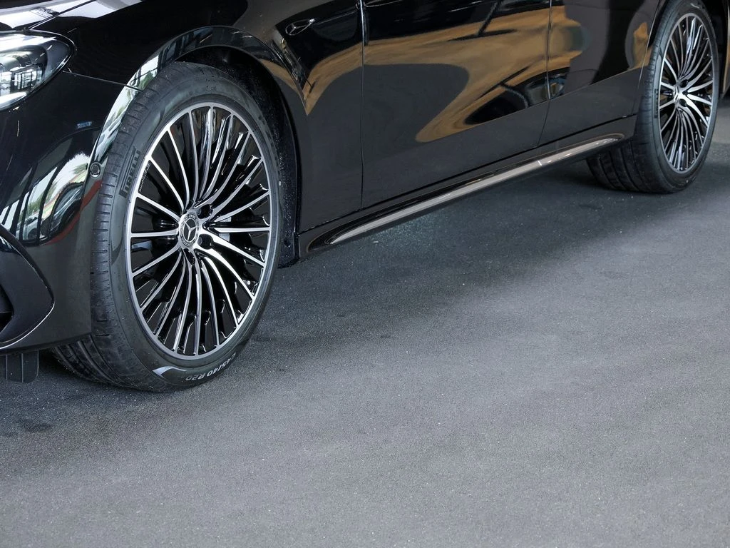 Mercedes-Benz-E-Klasse 200-image-2