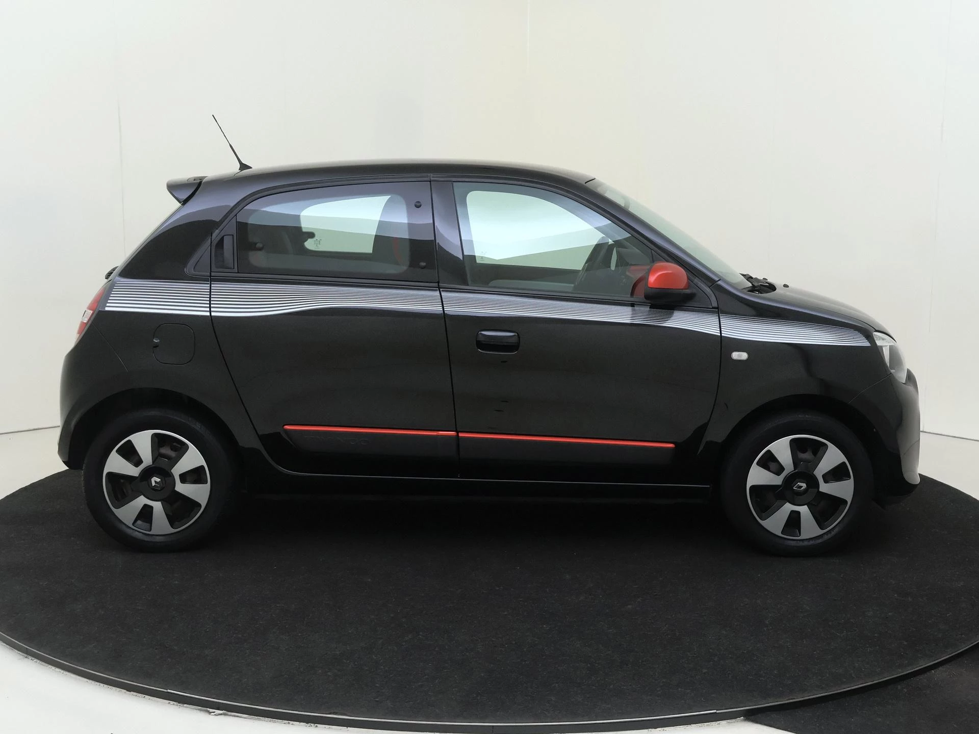 Renault-Twingo-image-8