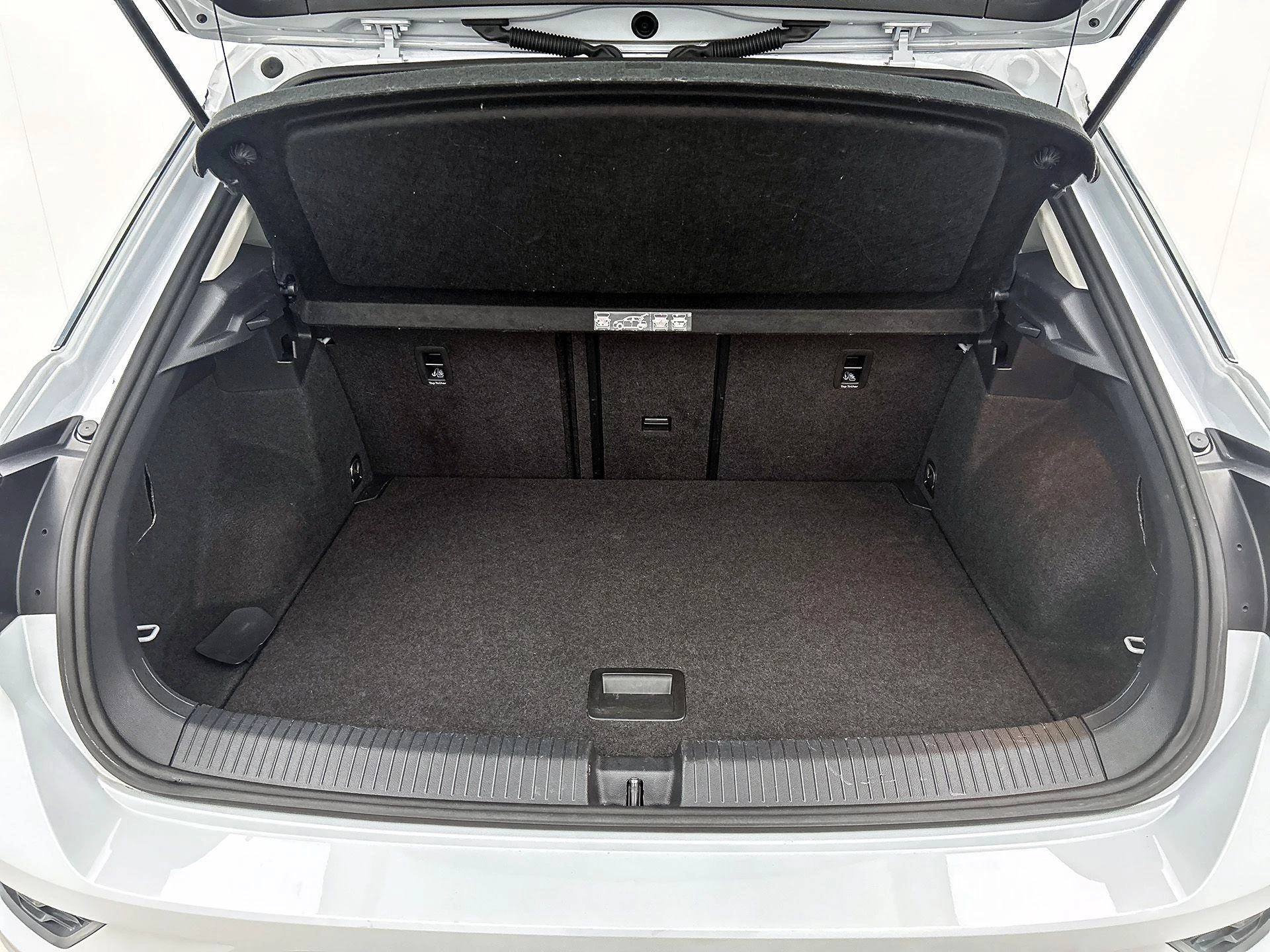 Volkswagen-T-Roc-image-15