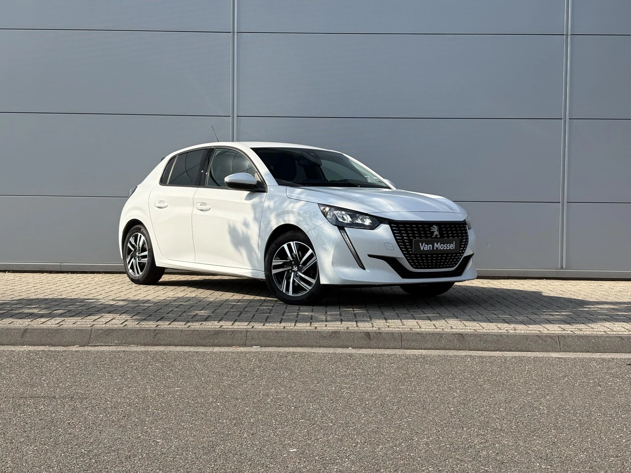 Peugeot-208-image-6