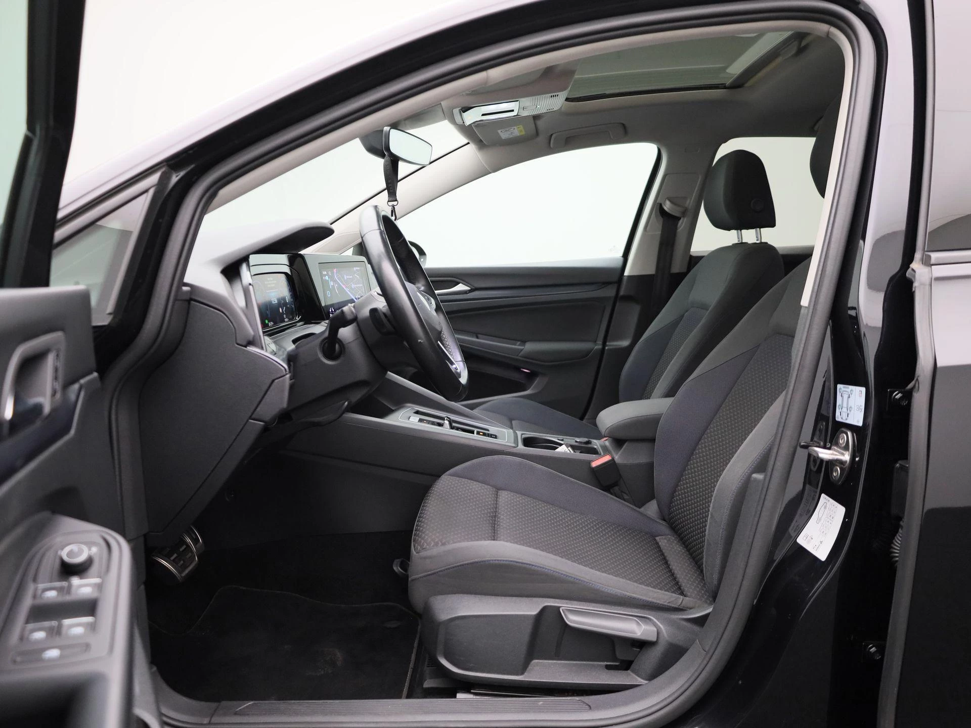 Volkswagen Golf 1.5 eTSI R-Line