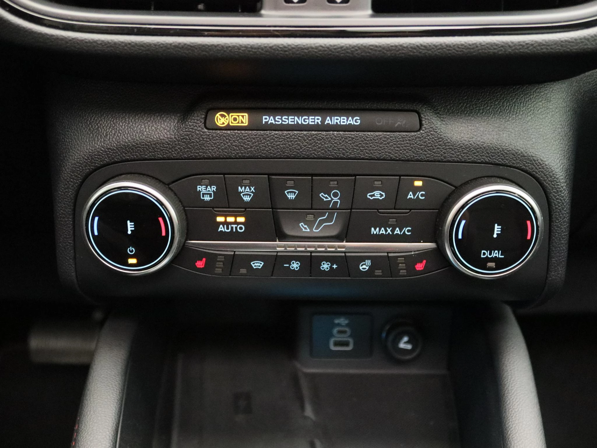 Ford-Kuga-image-10