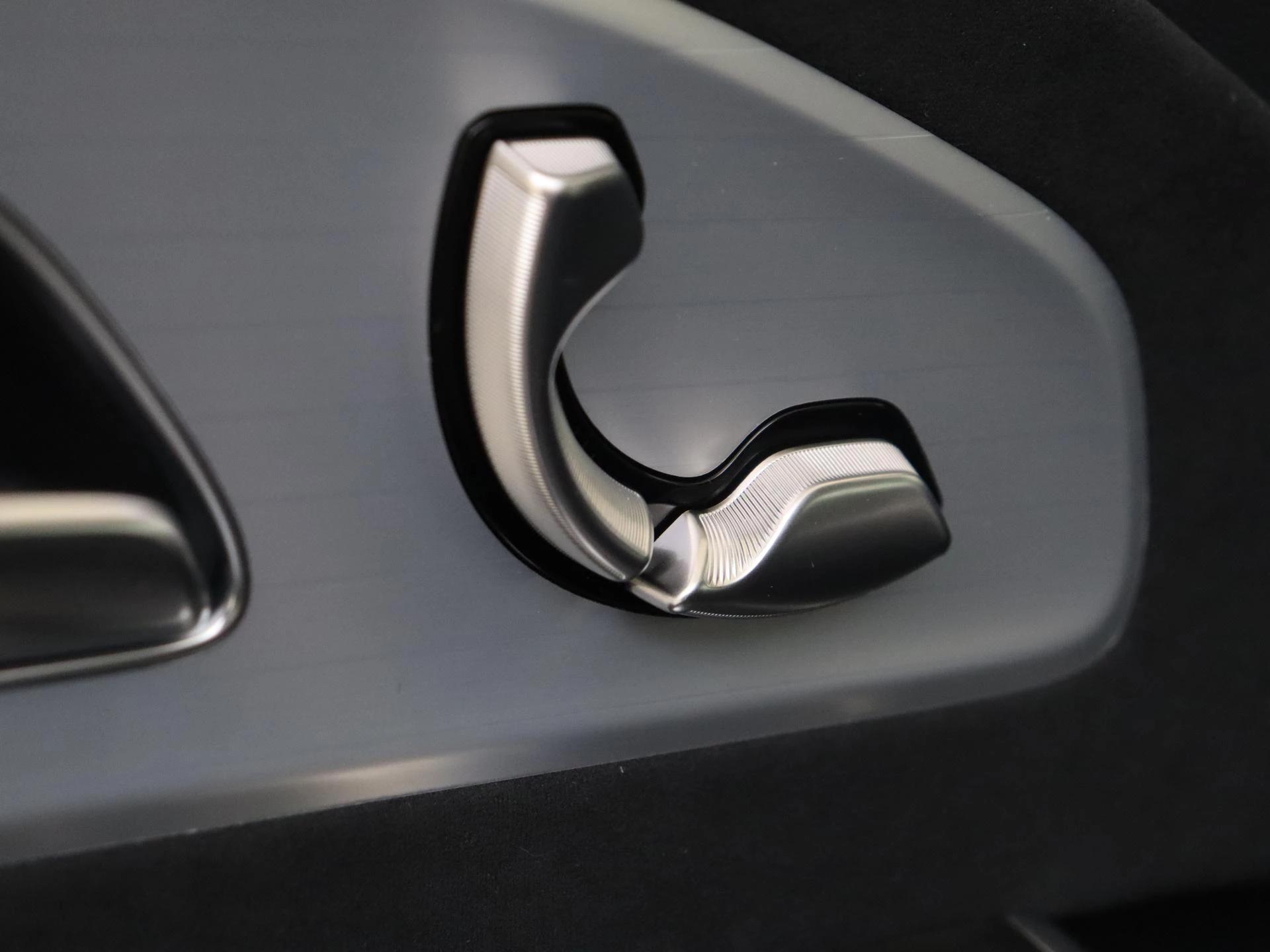 Mercedes-Benz-CLA-image-23