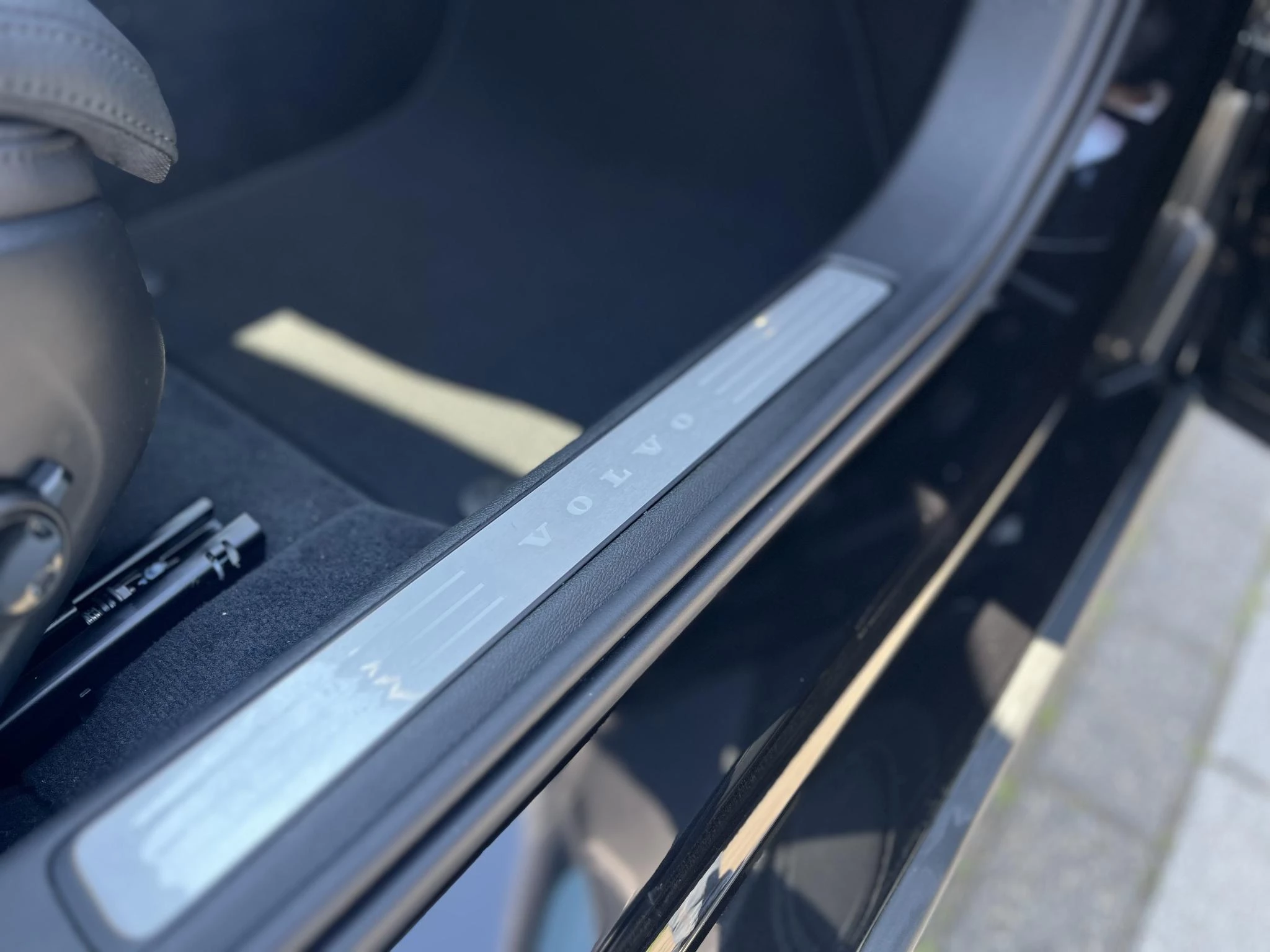 Volvo V60 T6 Plug-in hybrid AWD Ultra Dark