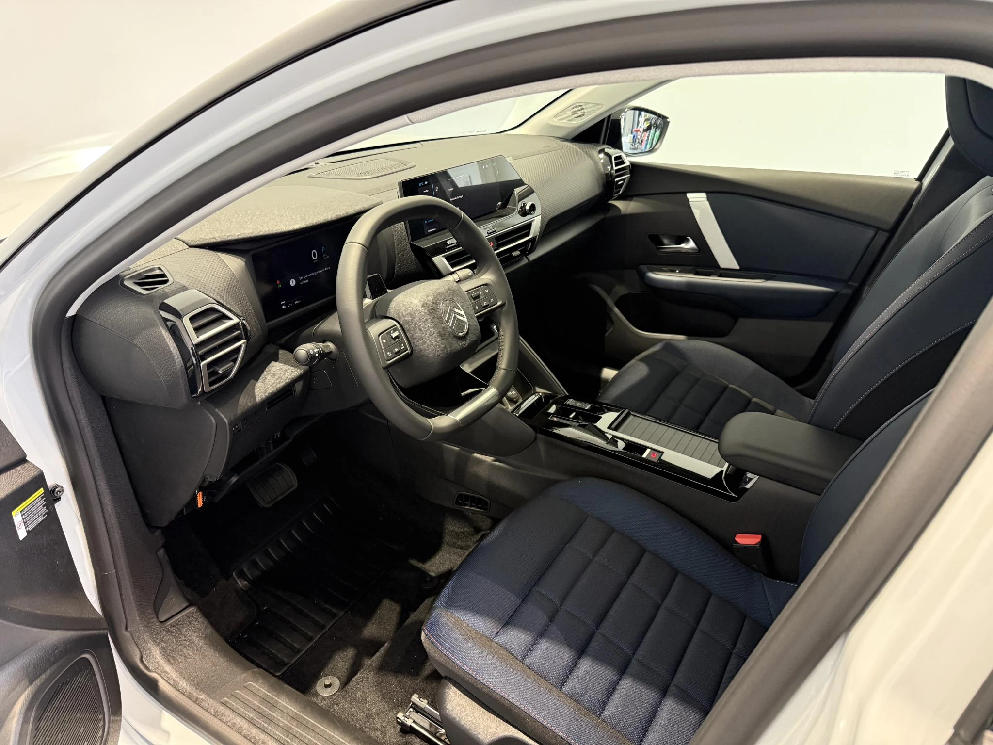Citroën-ë-C4-image-6