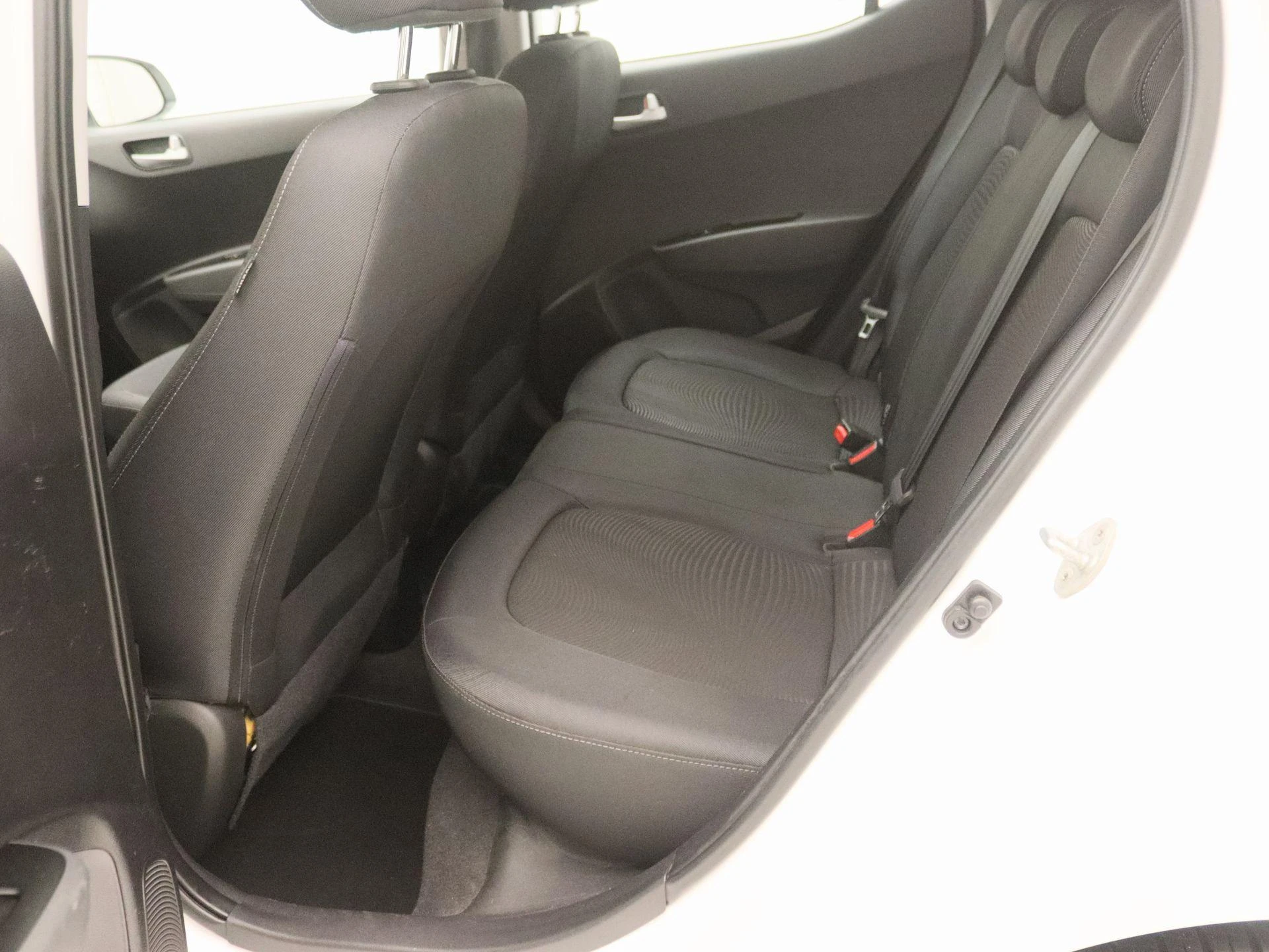 Hyundai-i10-image-12