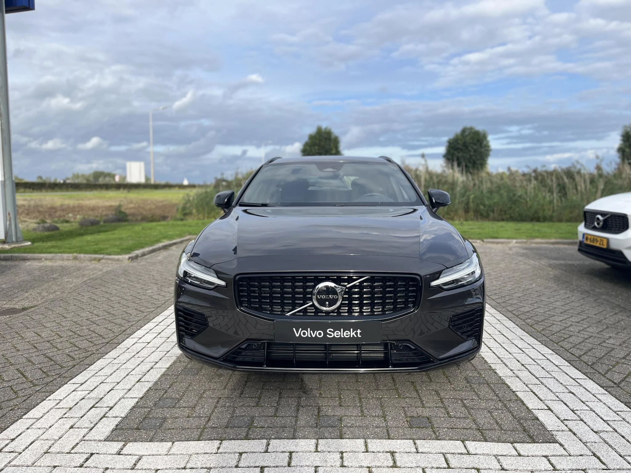 Volvo-V60-image-22