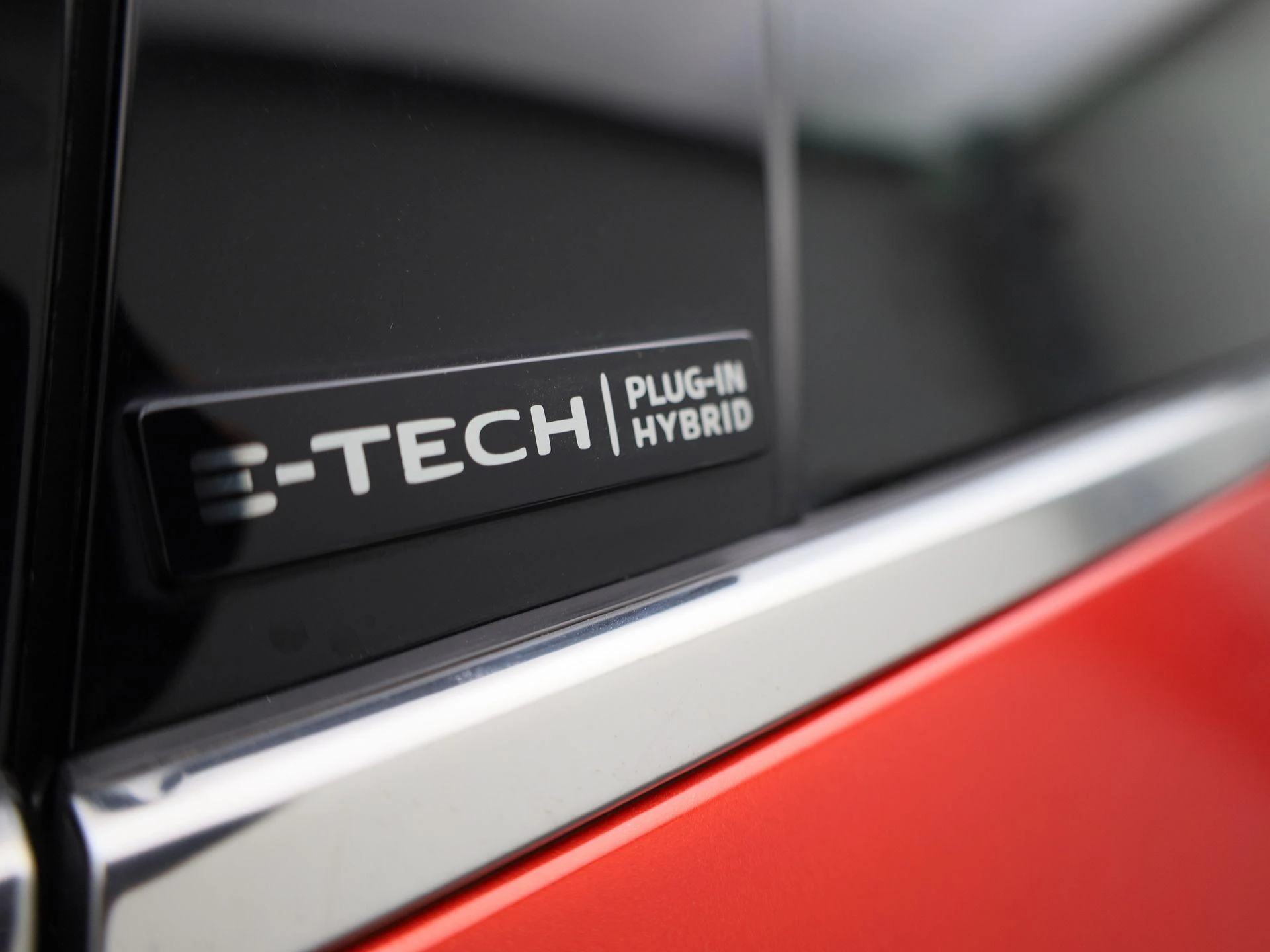 Renault Captur 1.6 E-Tech Plug-in Hybrid Initiale Paris 160PK
