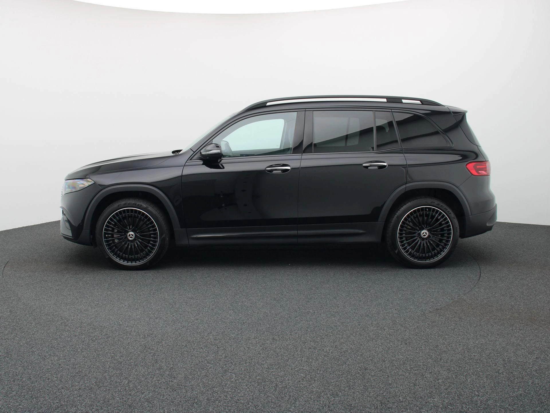 Mercedes-Benz EQB 250+ Star Edition + BURMESTER + HEAD UP + PANORAMISCH DAK +
