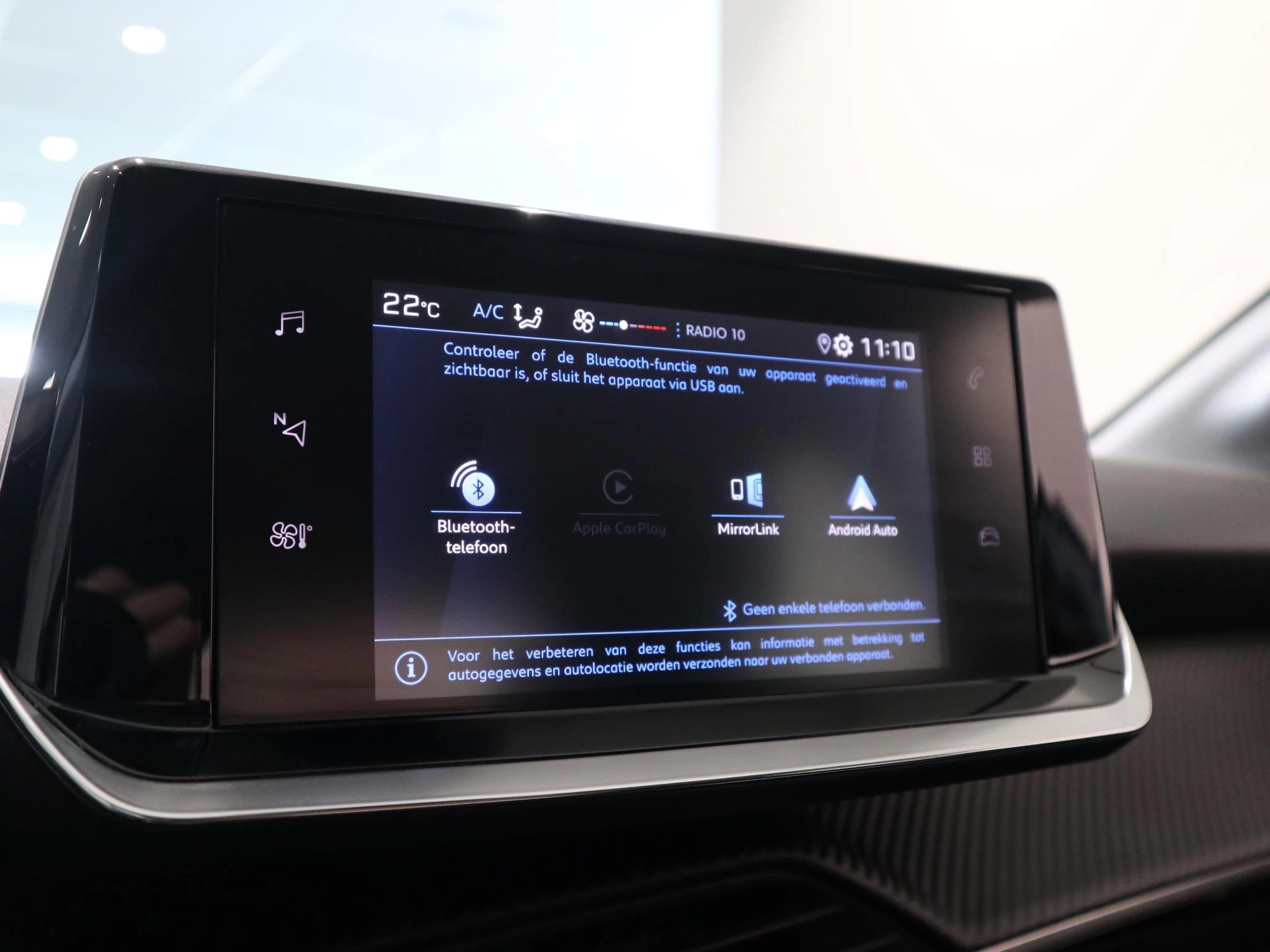 Peugeot-208-image-12