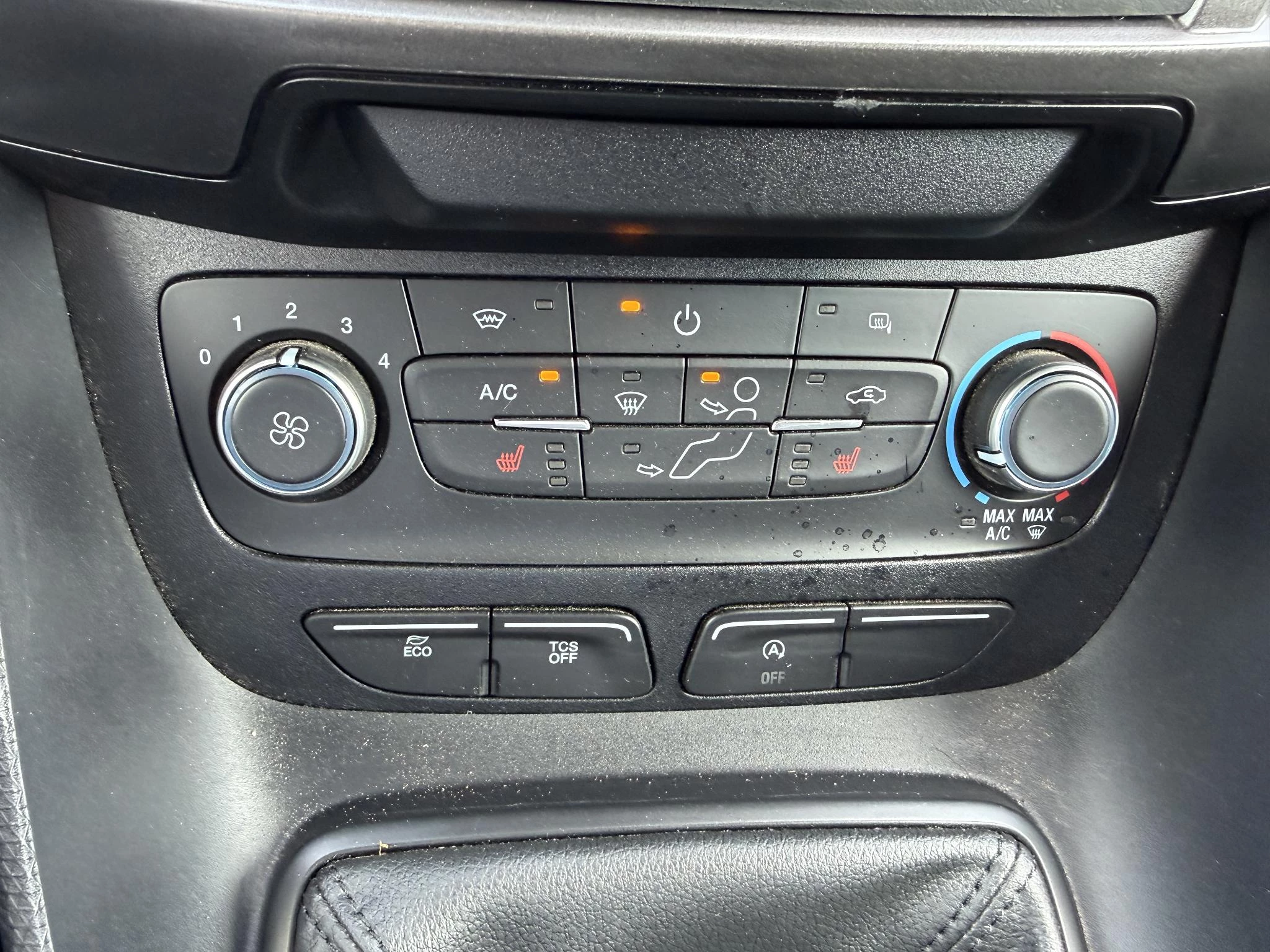 Ford-Transit Connect-image-29