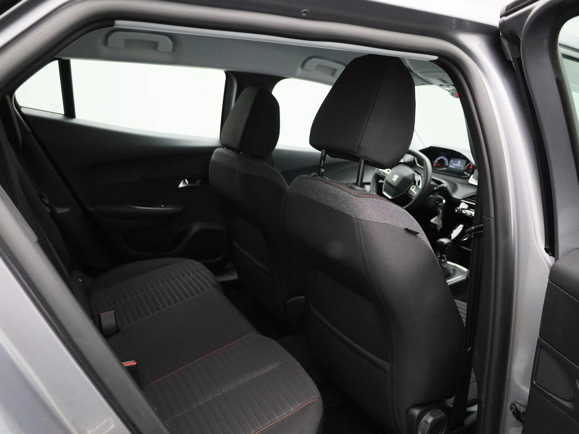 Peugeot-2008-image-27