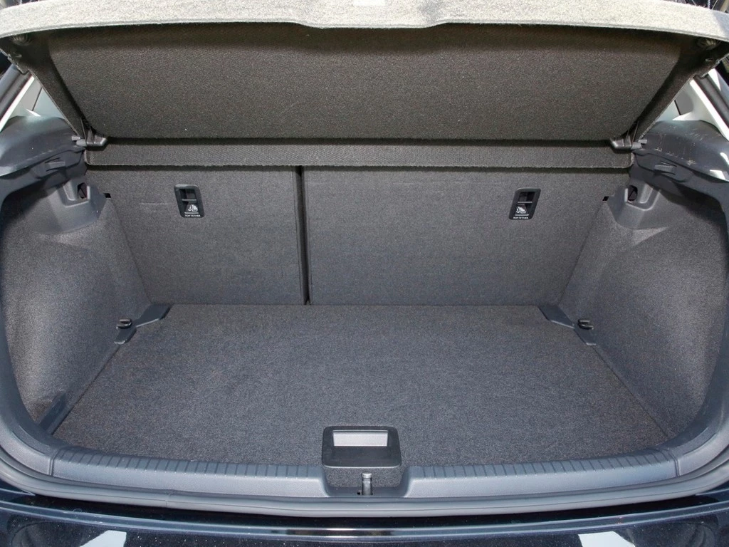Volkswagen Polo VI 1.0 TSI DSG Life 16" APP Connect SHZ LED