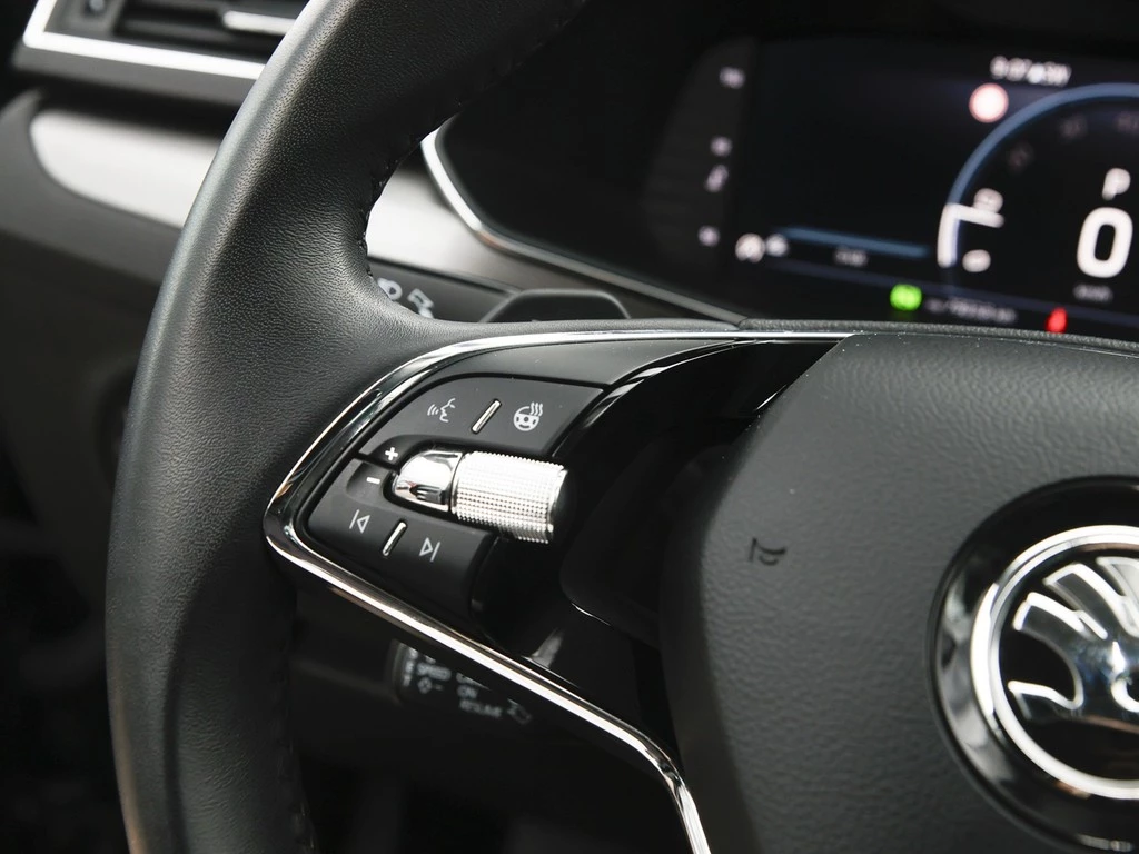 Škoda Superb Combi 1.5 TSI DSG Ambition Navi/SmartLink