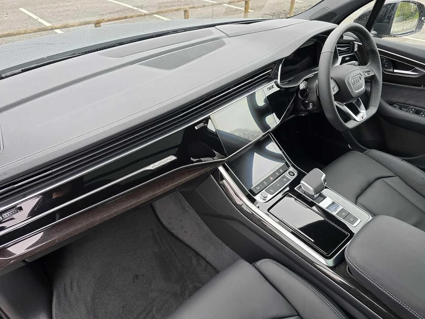 Audi-Q7-image-1
