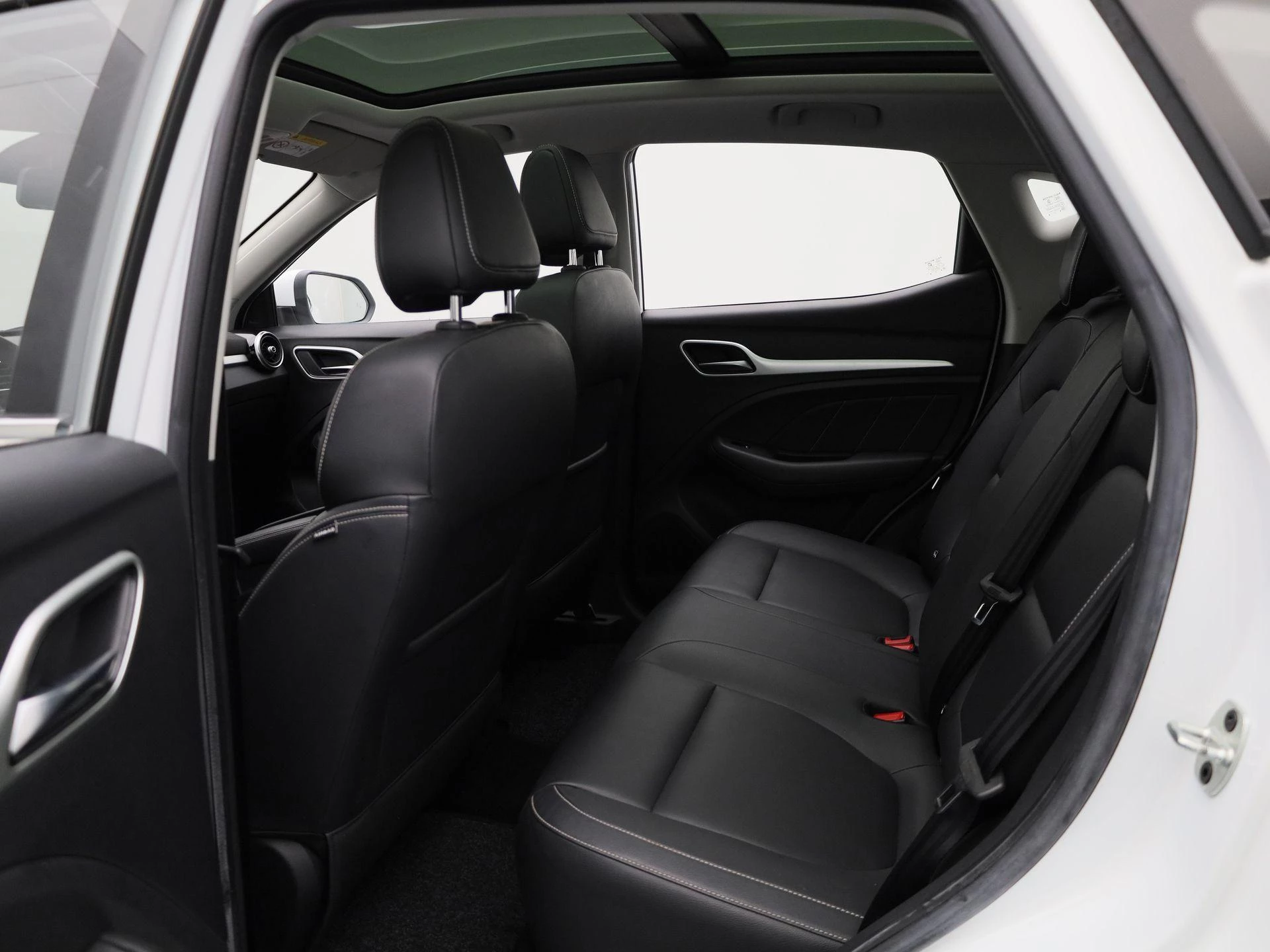 MG-ZS EV-image-10