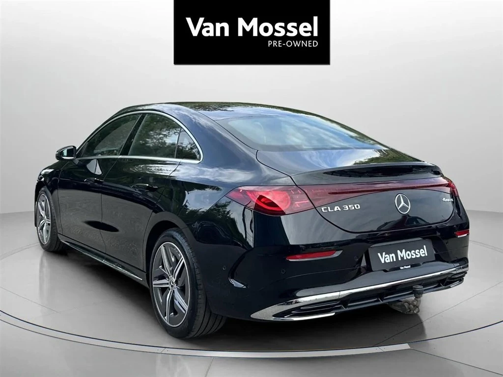 Mercedes-Benz-CLA-image-6