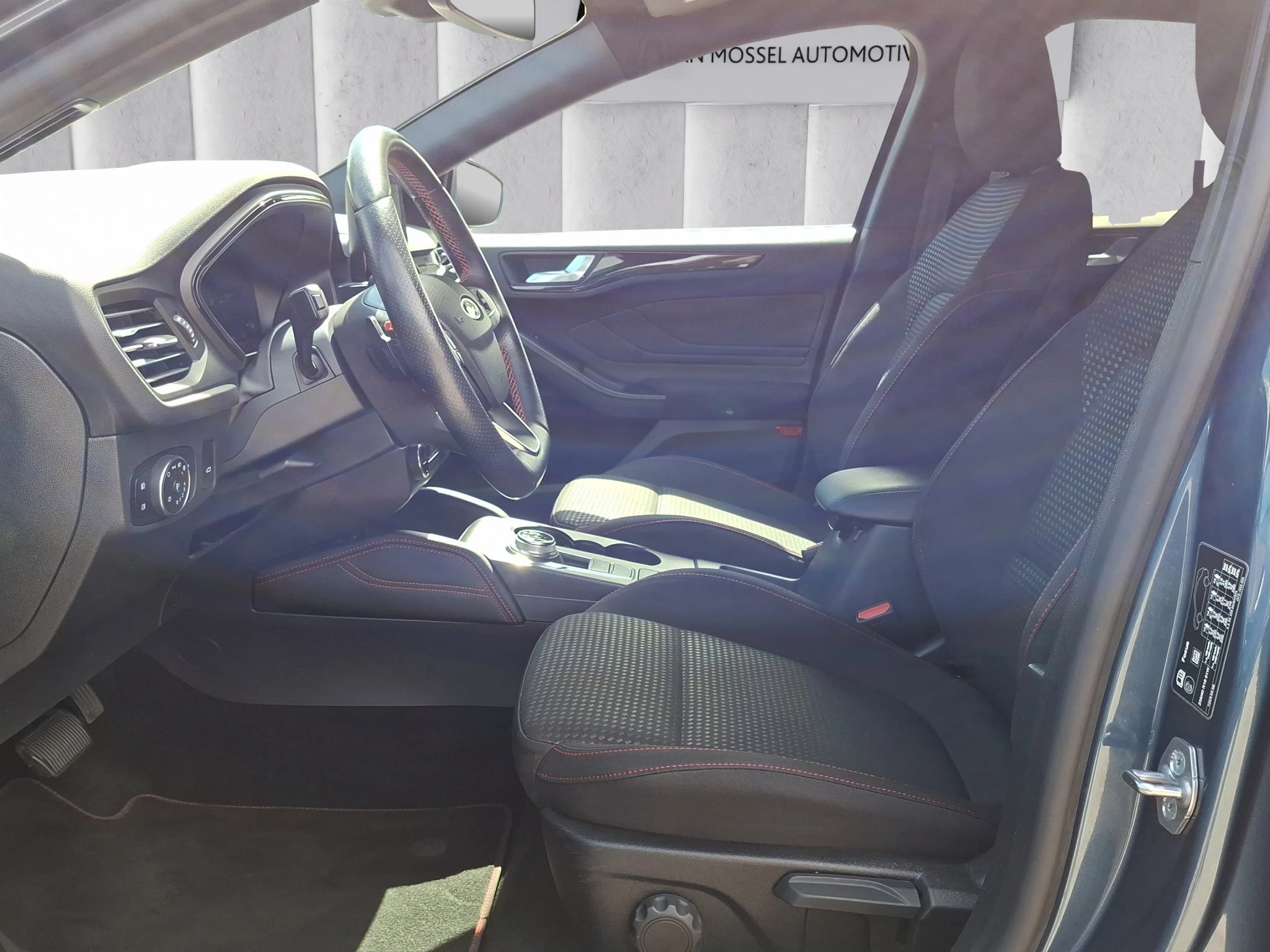 Ford Focus ST-Line X 1.5 EB Aut. | LED | RFK | SHZ | PDC | Navi | Klima | BT