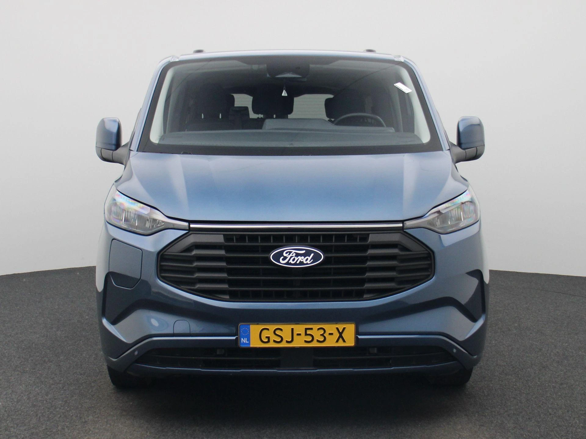 Ford-Transit Custom-image-2