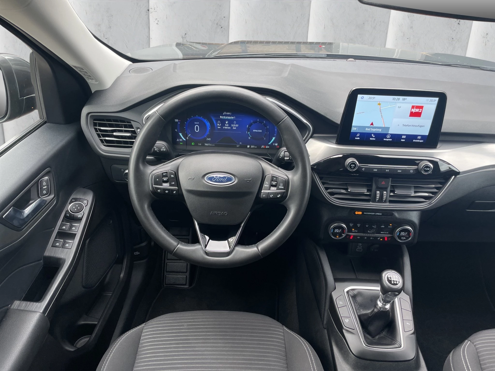 Ford Kuga Titanium NAVI | WINTER-PAKET | WINTERRÄDER